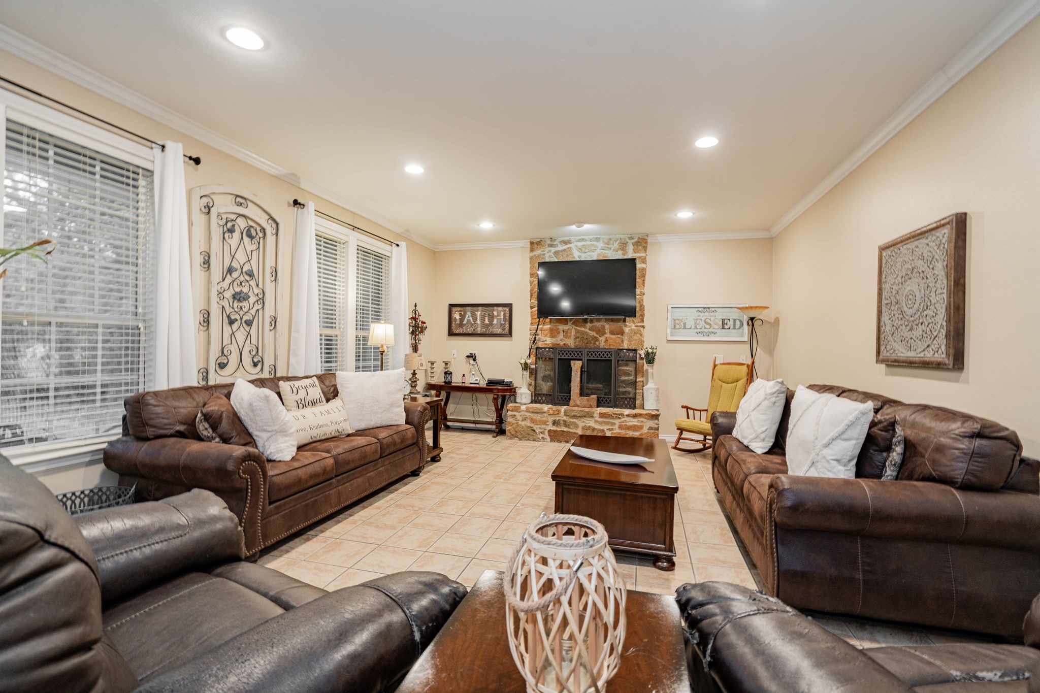 327 Forest Lane
