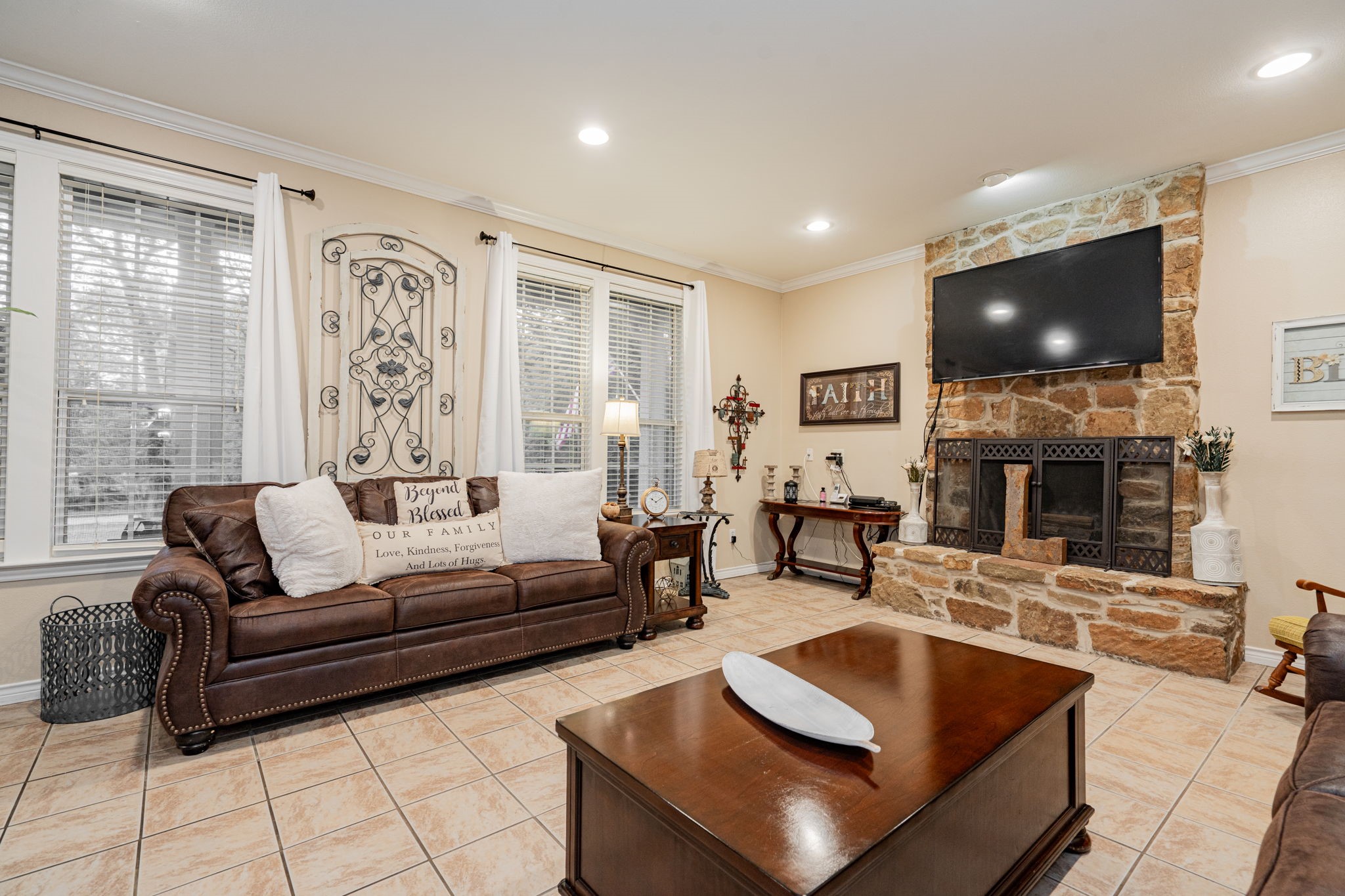 327 Forest Lane