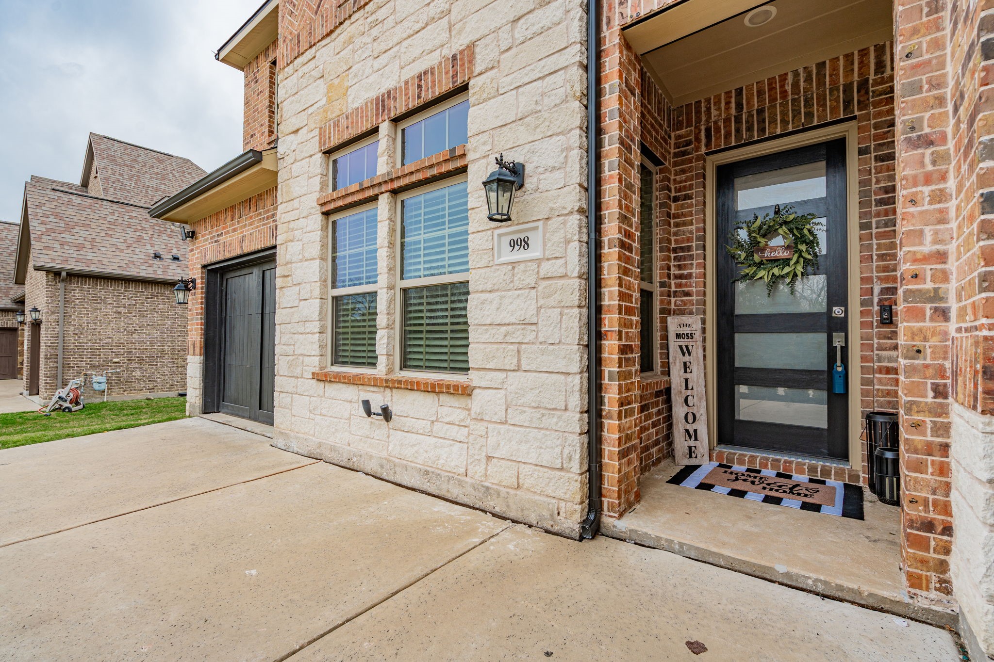 998 Catterick Drive