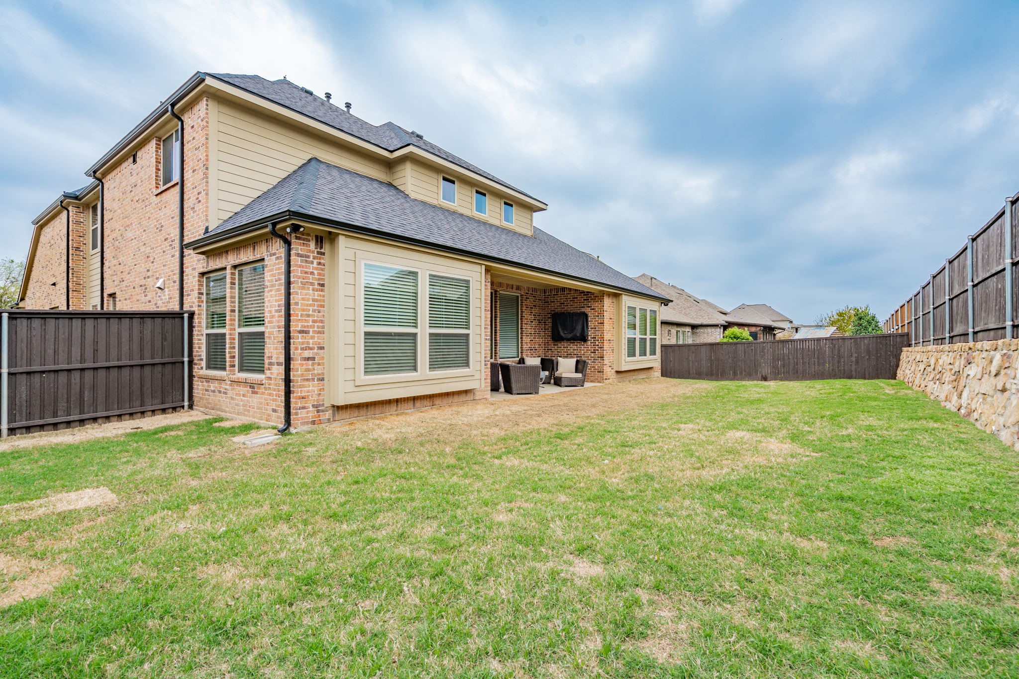 998 Catterick Drive