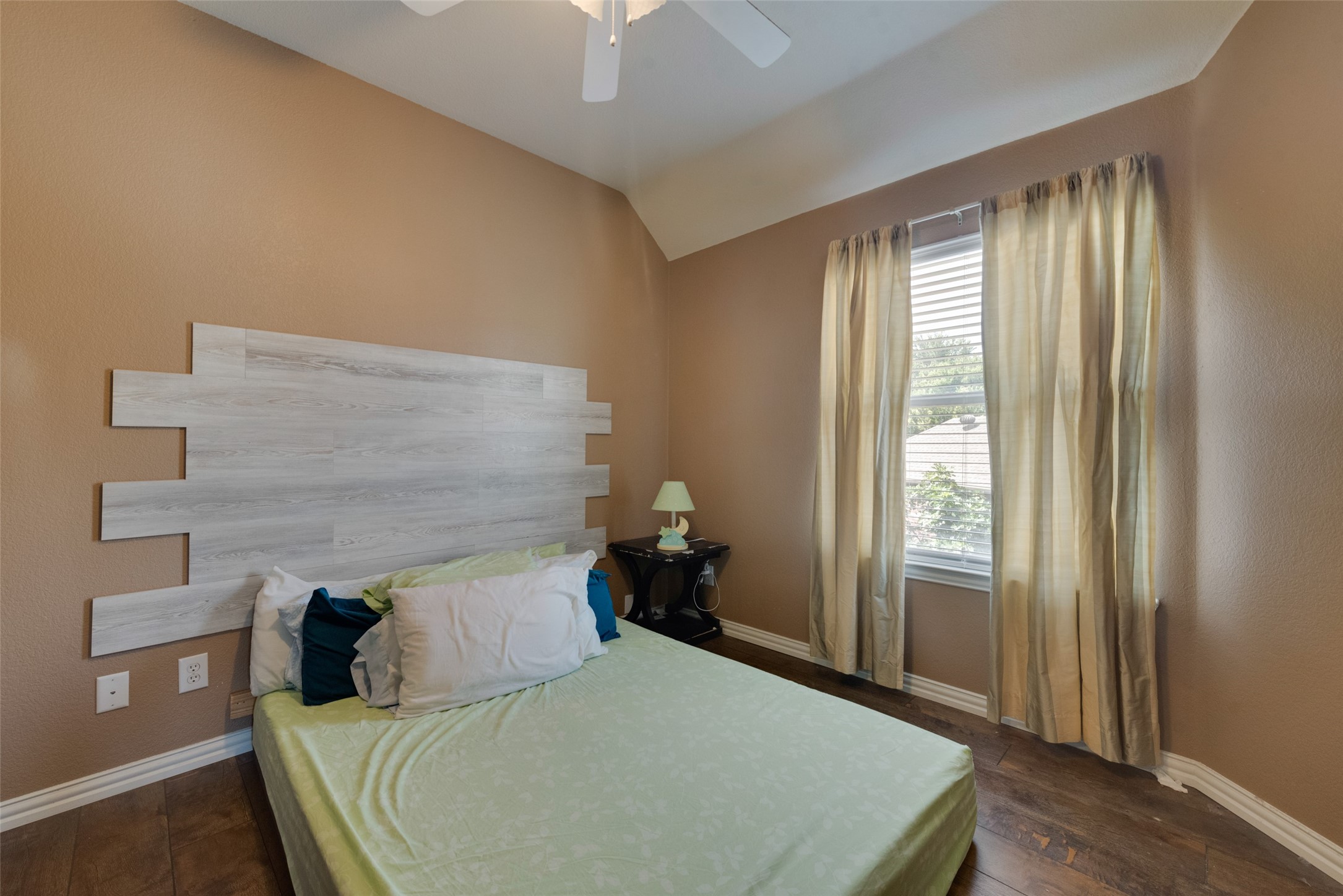 113 Bob White Court