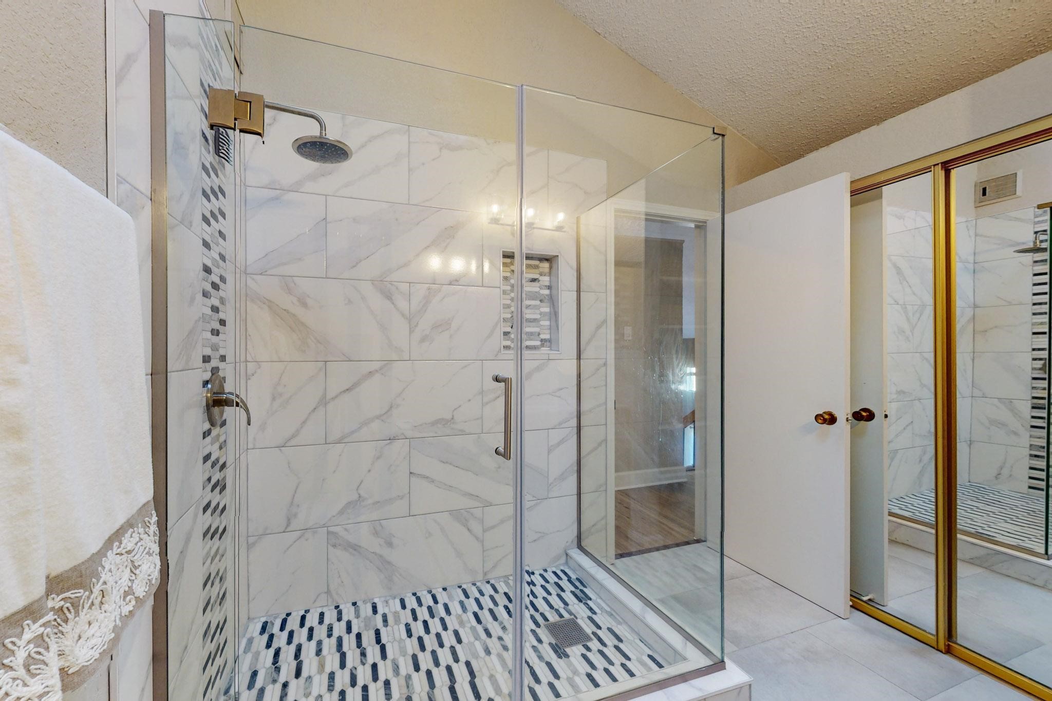 18040 Midway Road 239