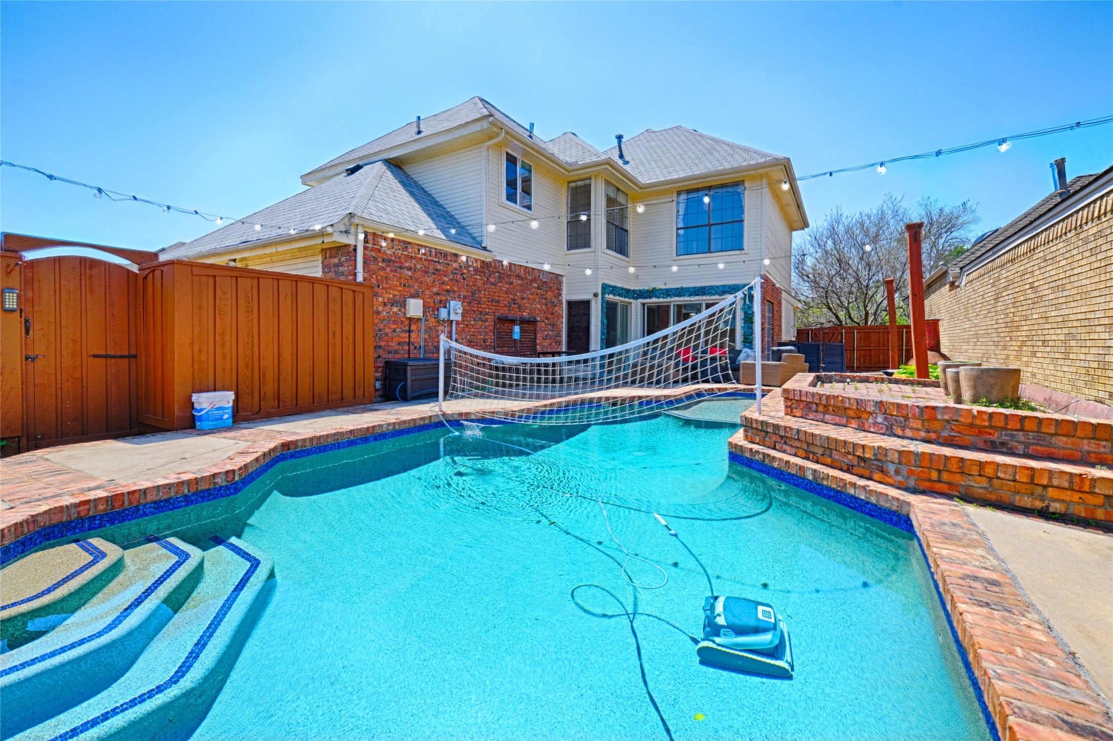 1812 Seminary Drive