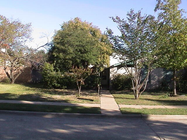 1913 Vail Drive