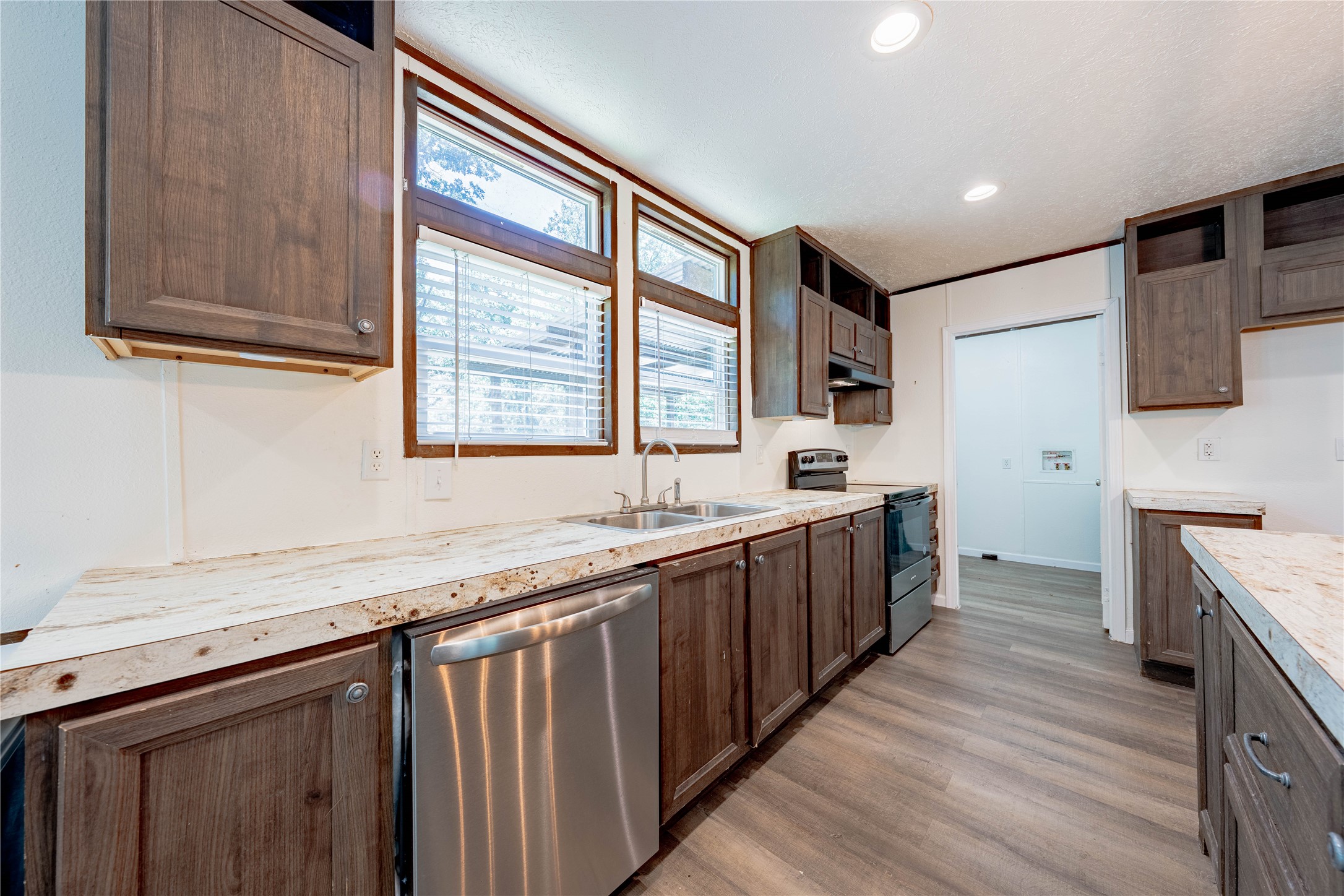 153 Tres Lagos Boulevard