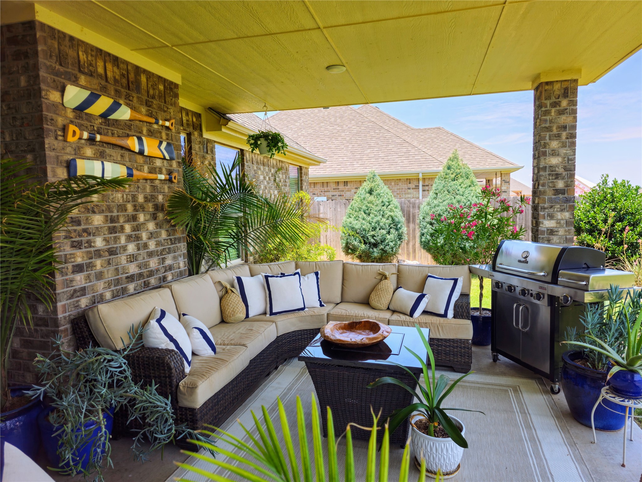 4805 Saddleback Lane