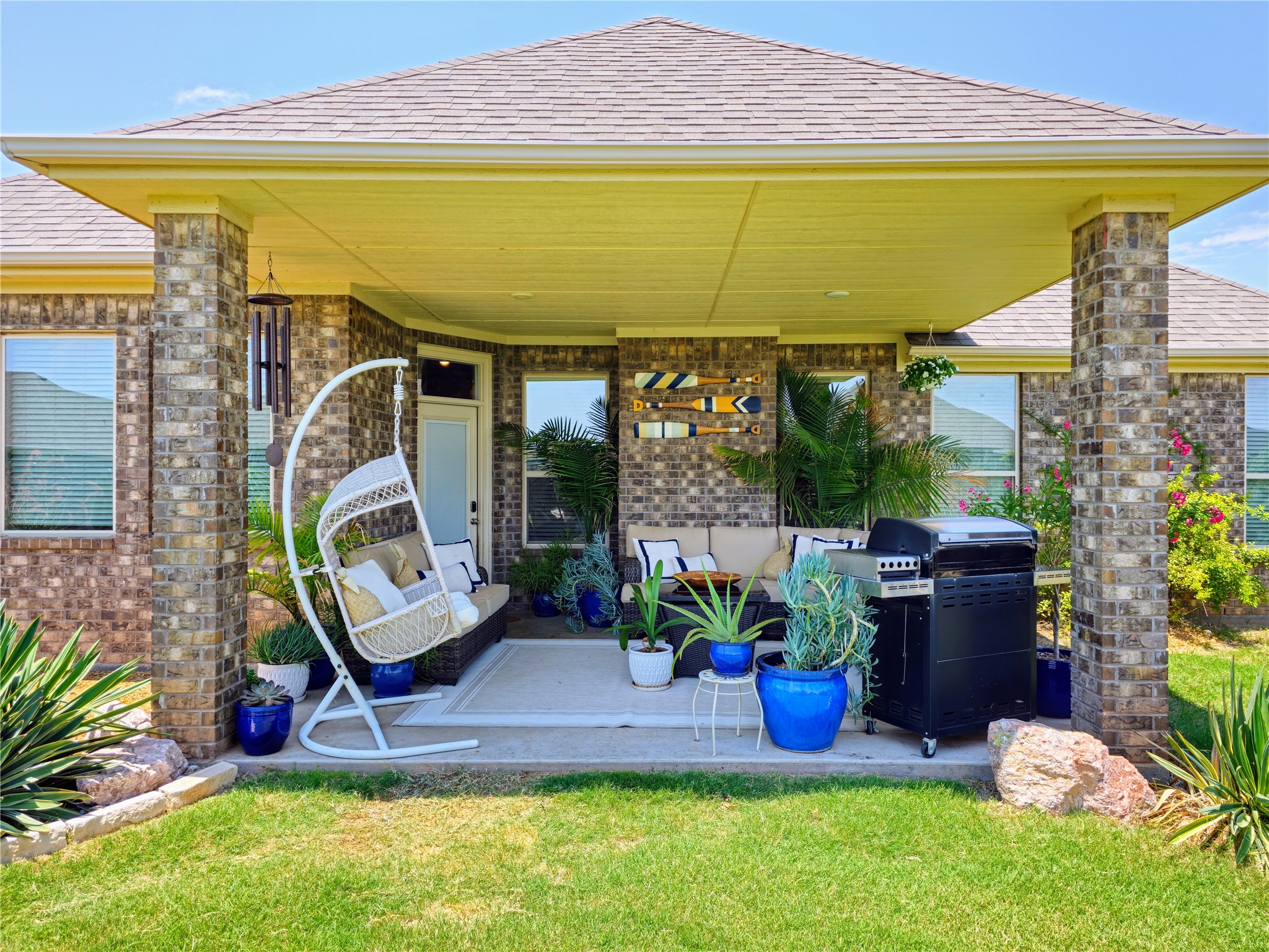 4805 Saddleback Lane