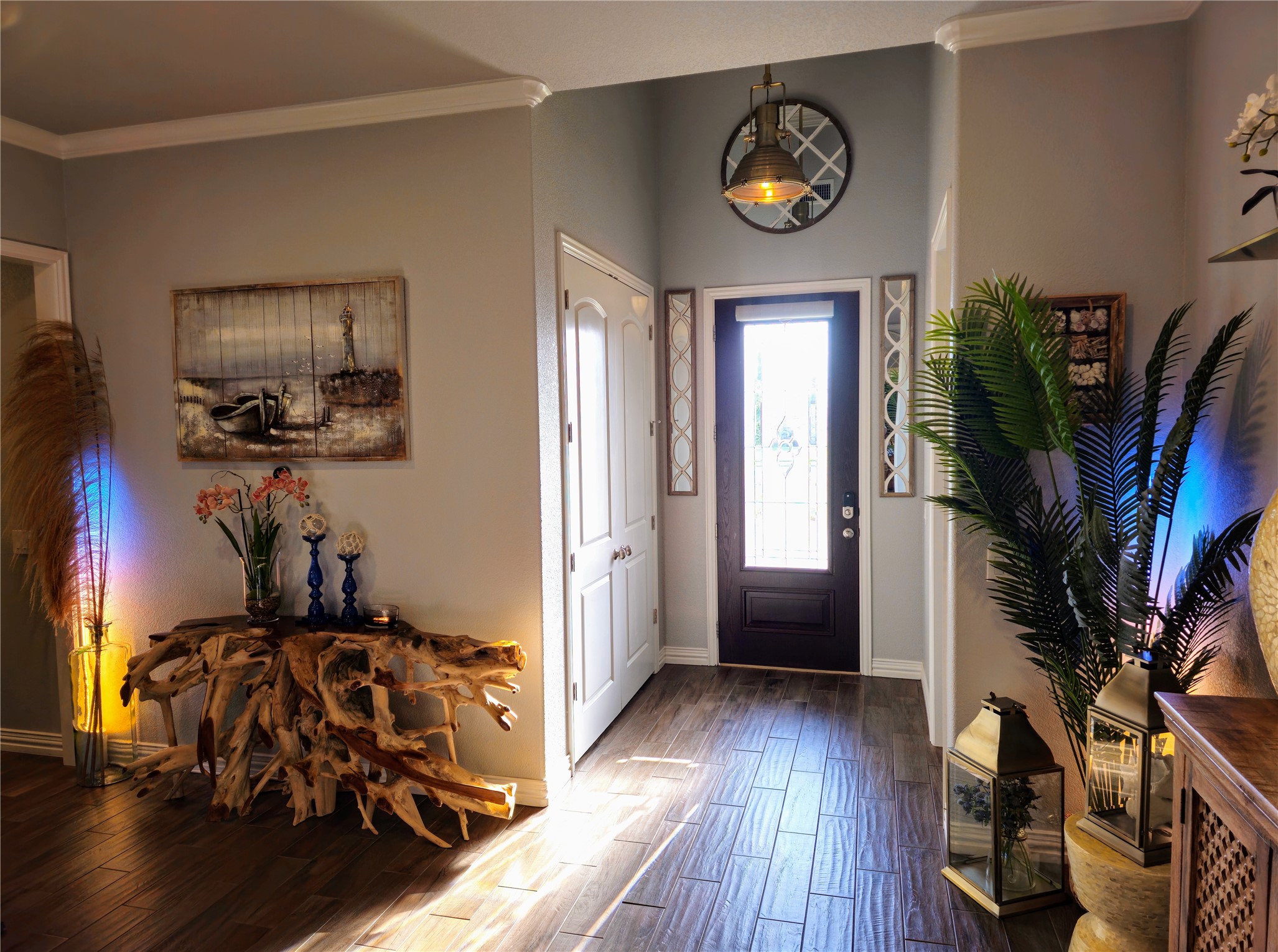 4805 Saddleback Lane