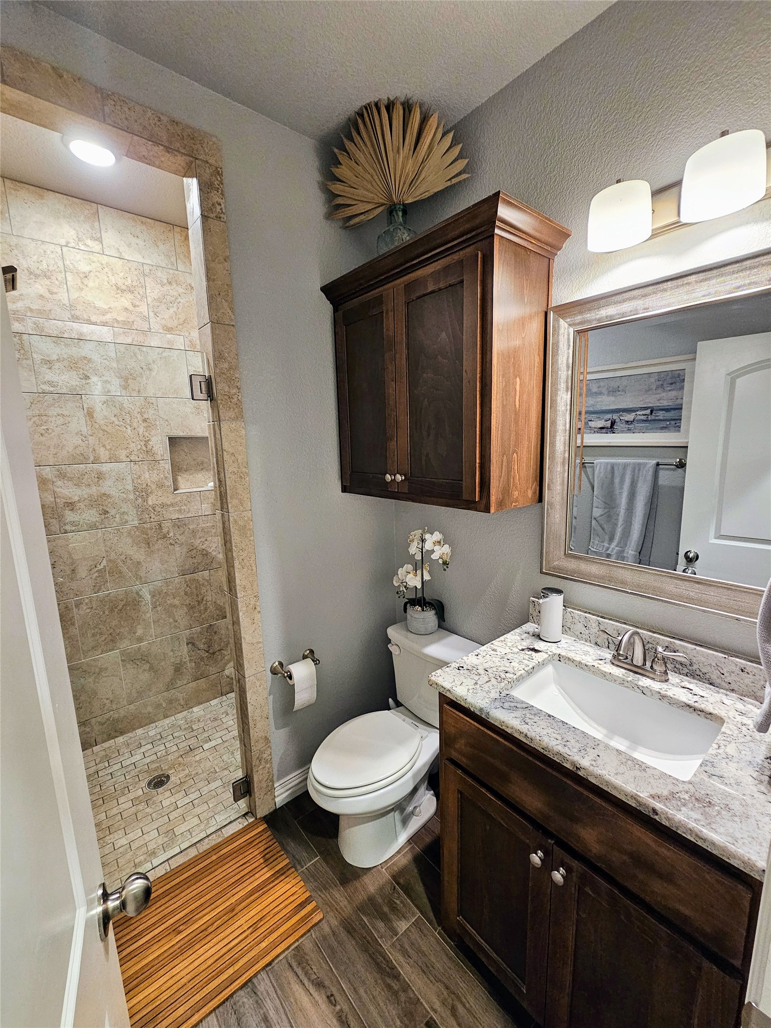 4805 Saddleback Lane