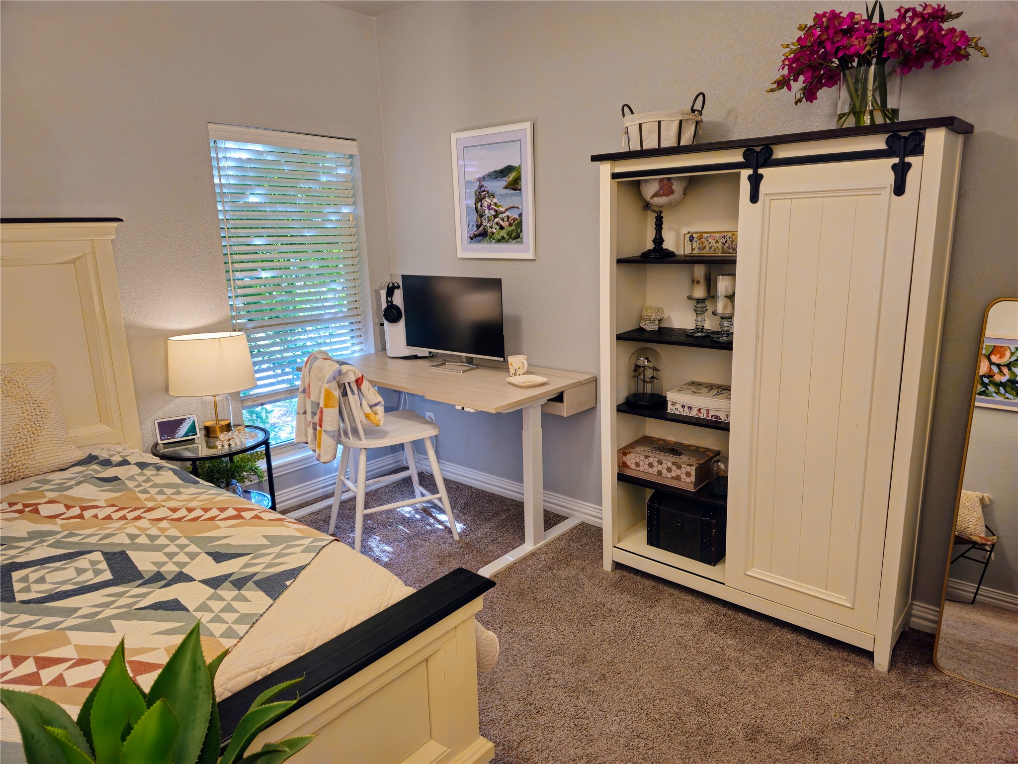 4805 Saddleback Lane