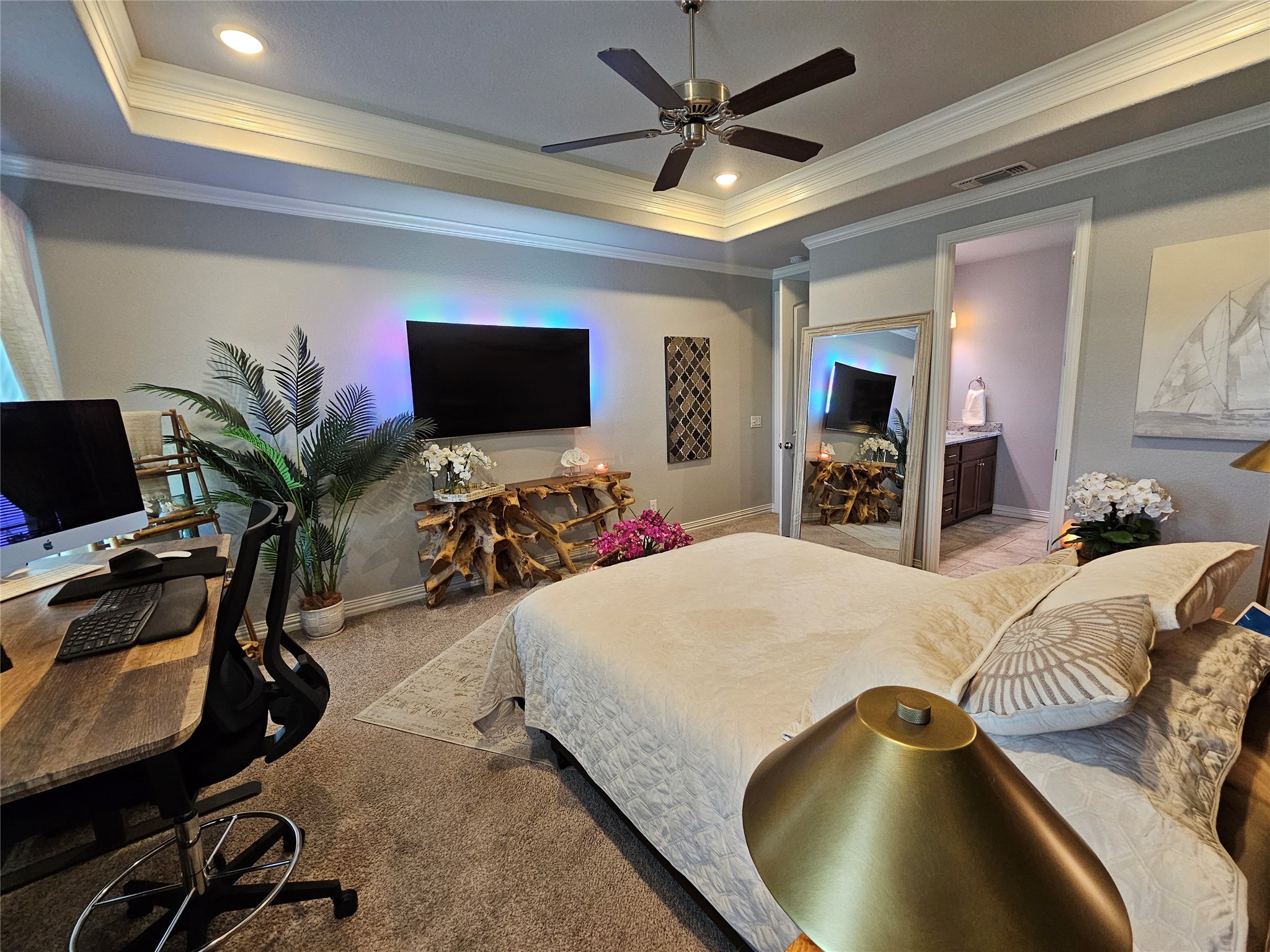 4805 Saddleback Lane