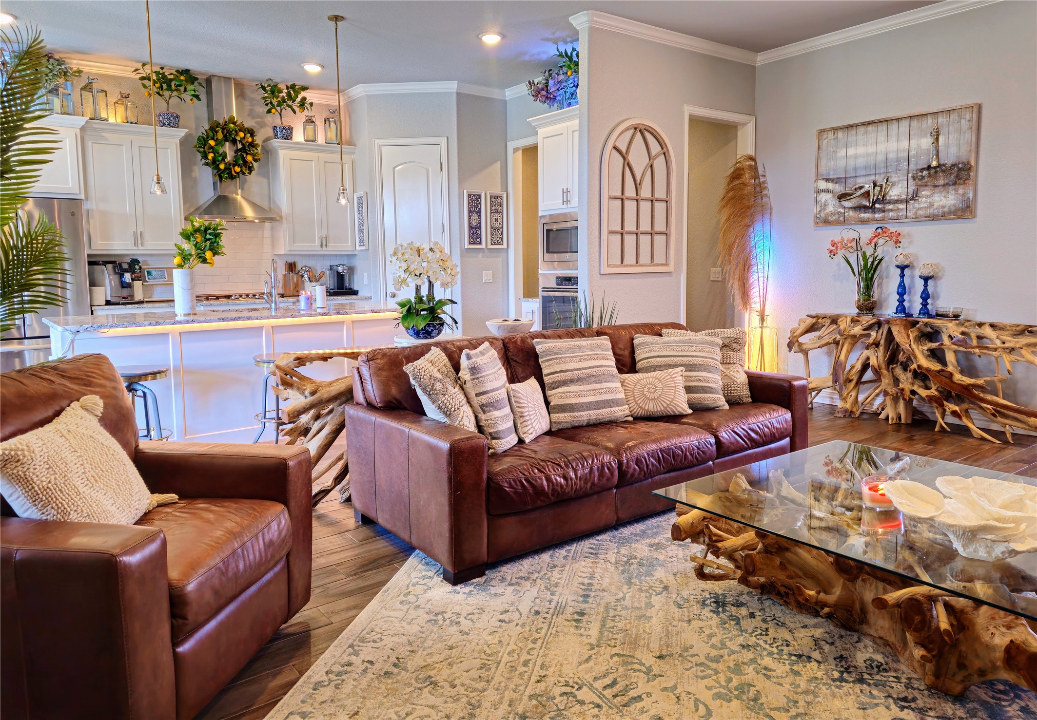 4805 Saddleback Lane