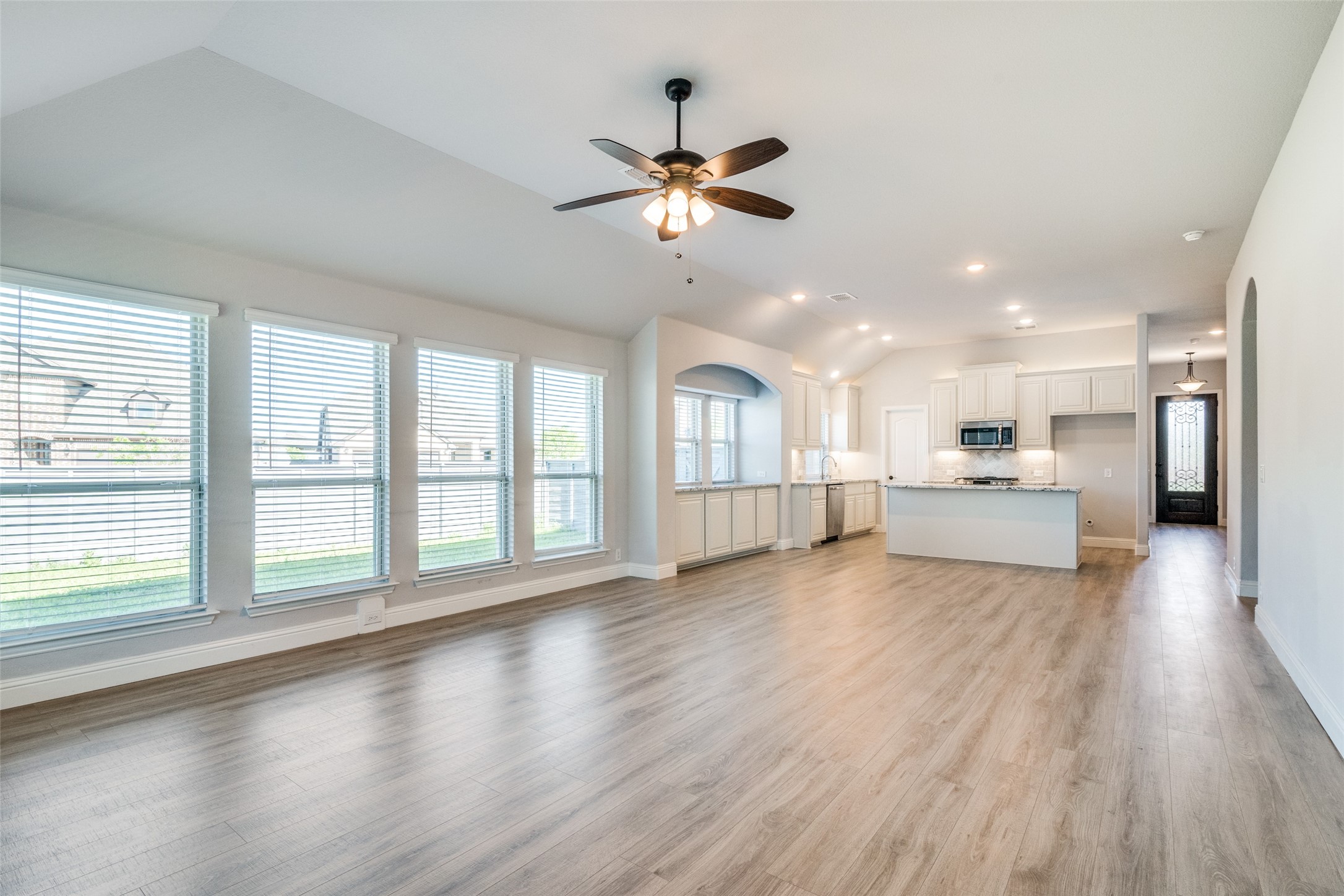 1200 Arabella Lane