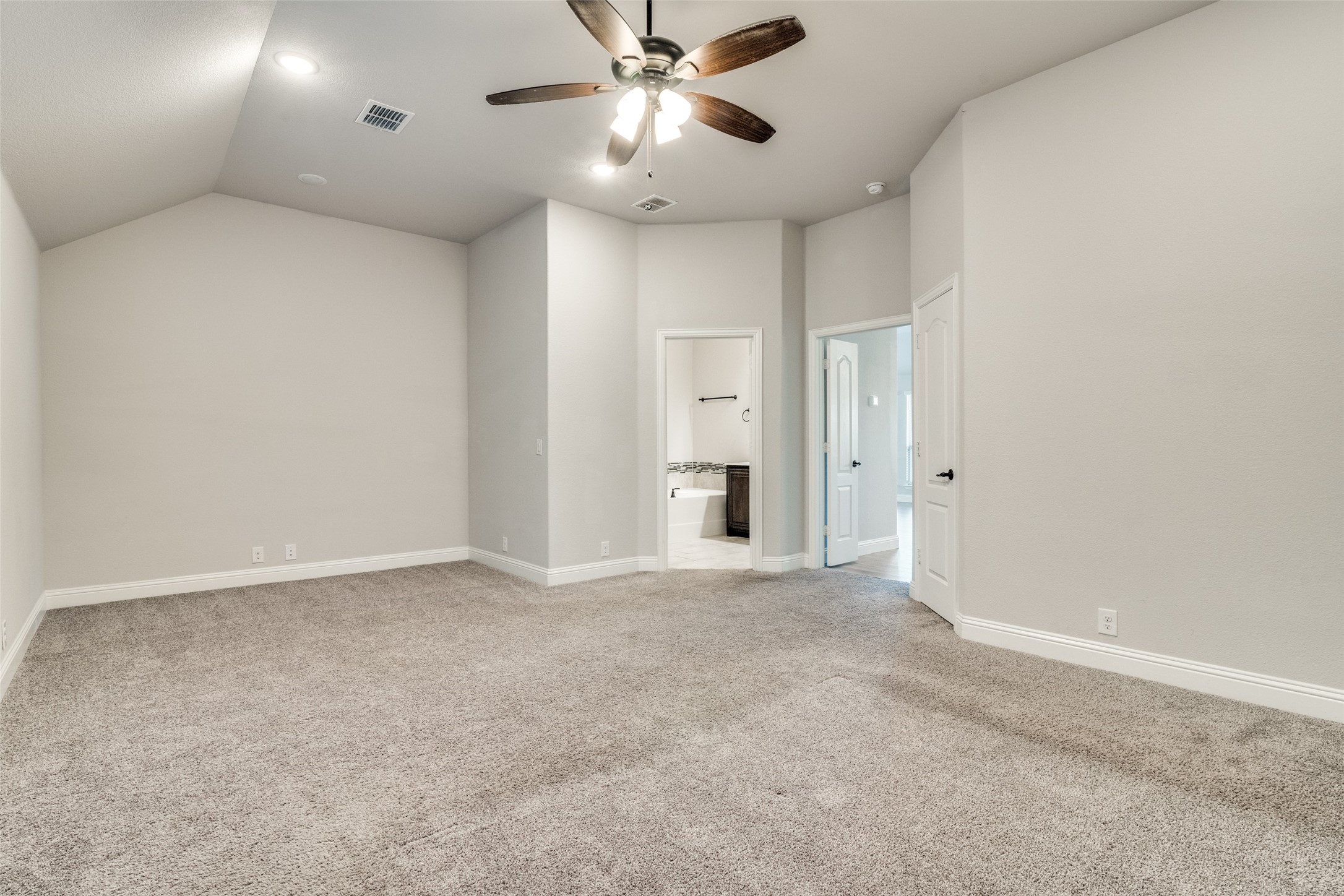 1200 Arabella Lane