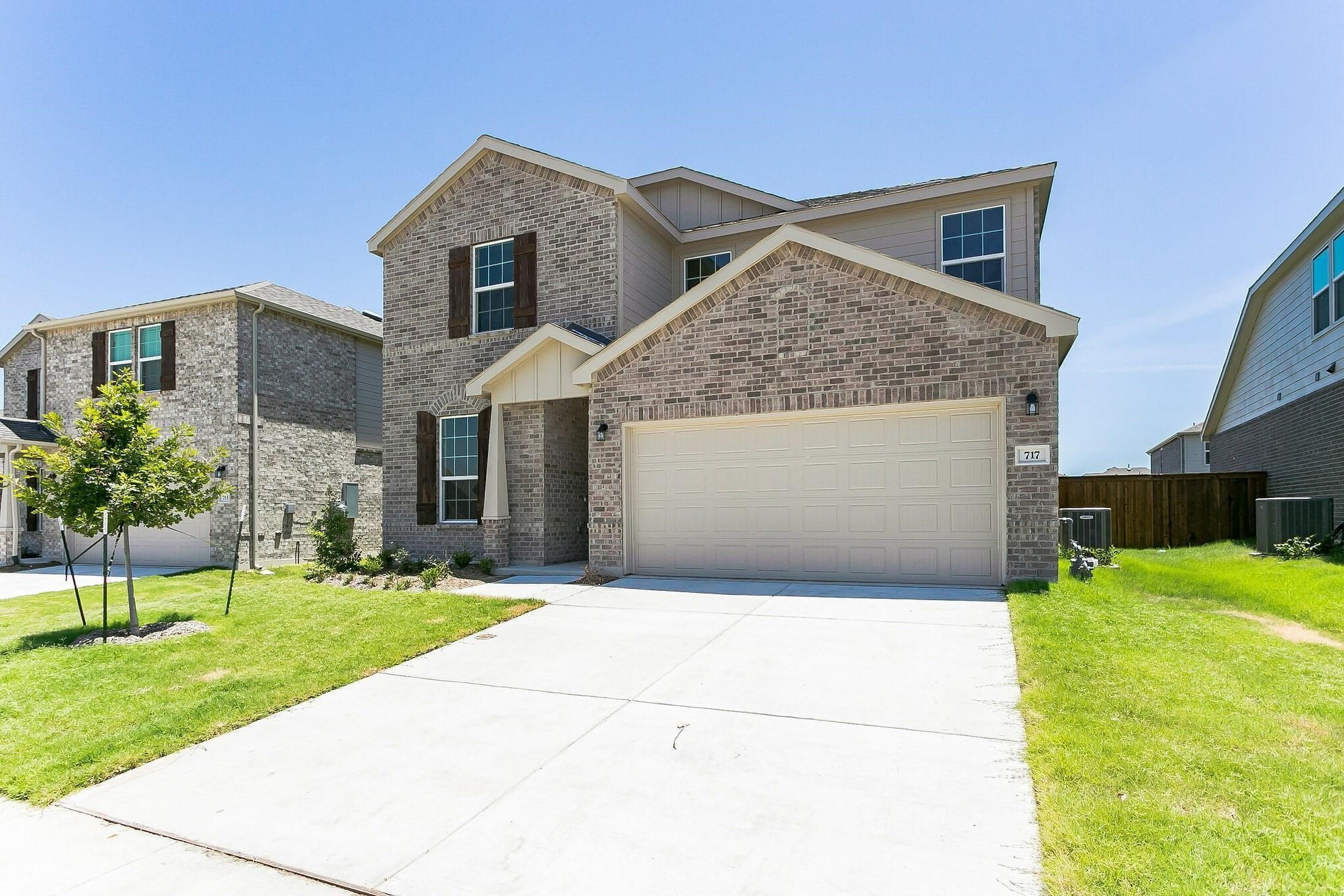 717 Feldspar Way