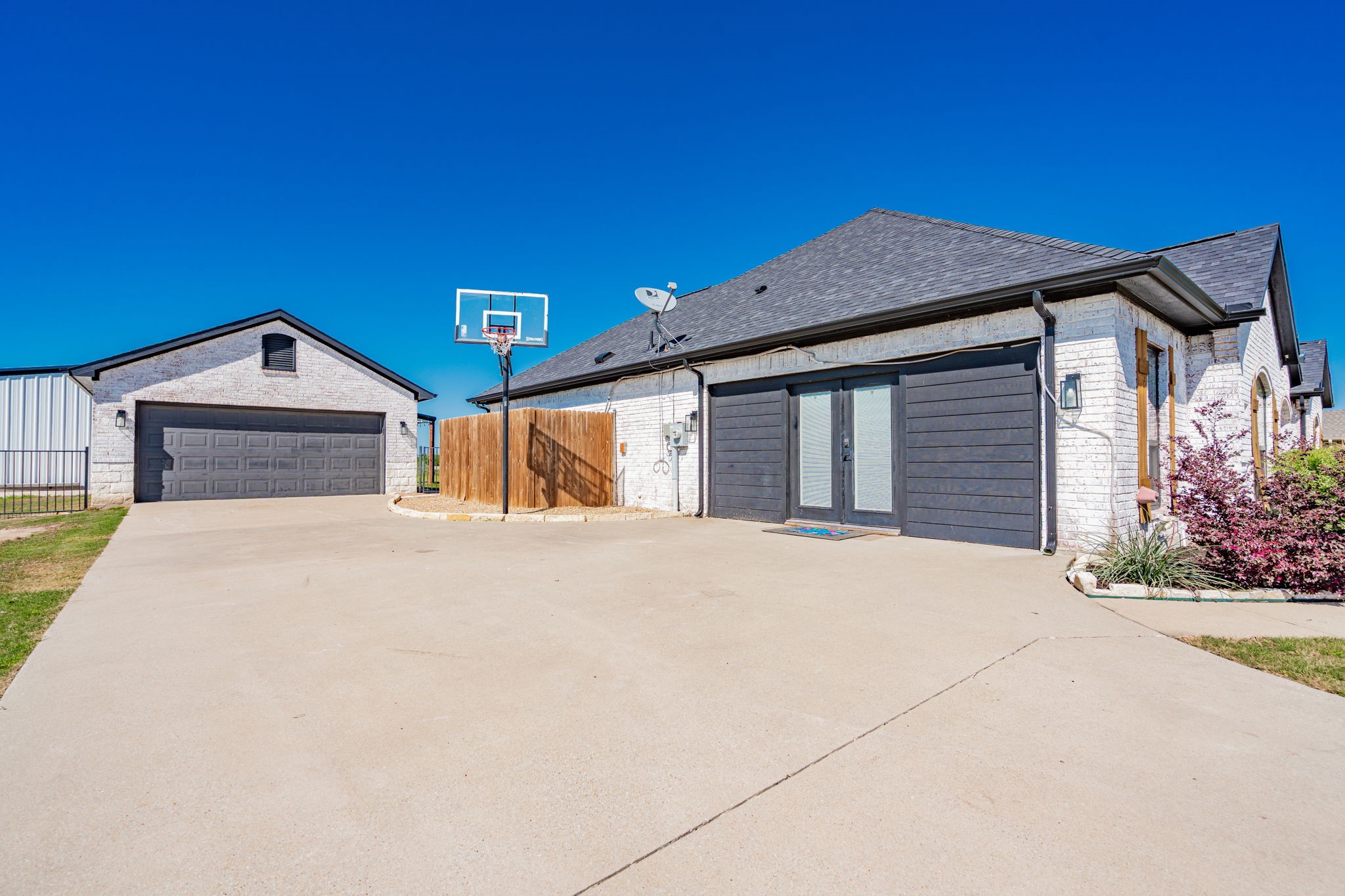 4070 Hackberry Circle