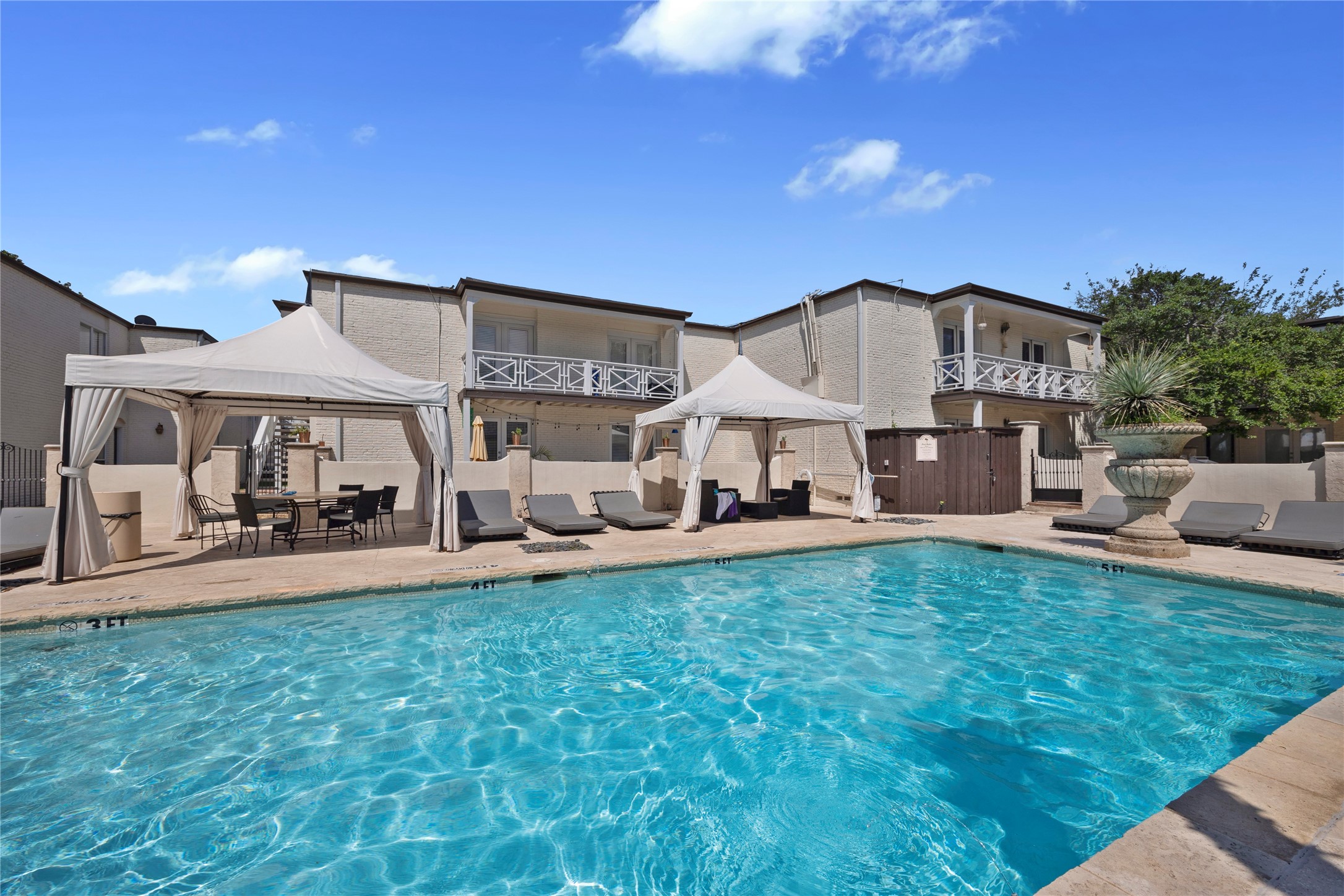 5907 E University Boulevard 201