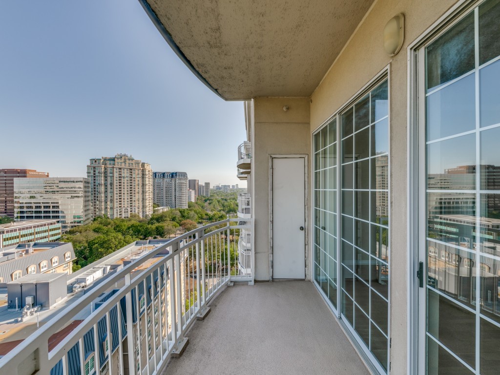 3225 Turtle Creek Boulevard 1532