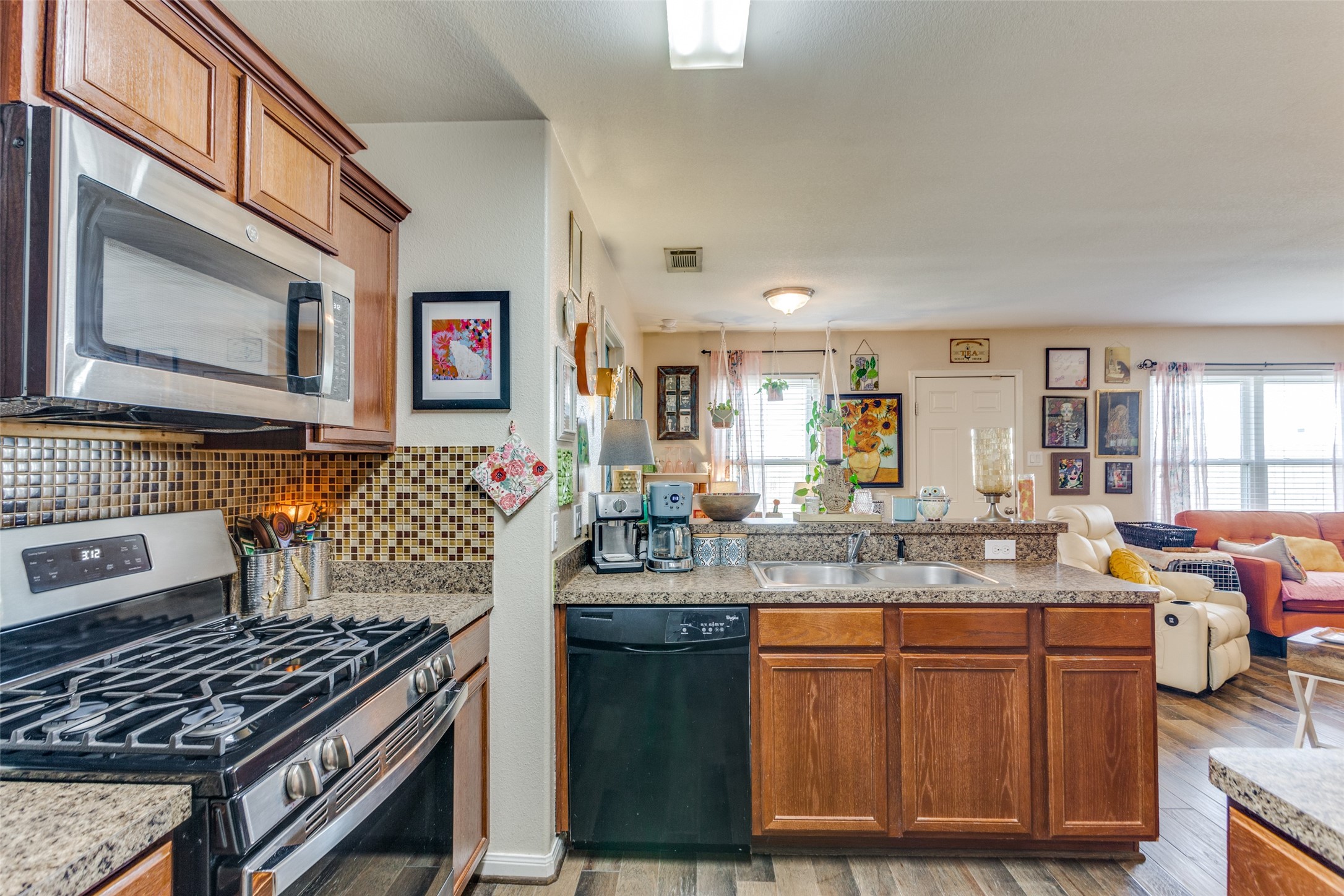 716 Lazy Crest Drive