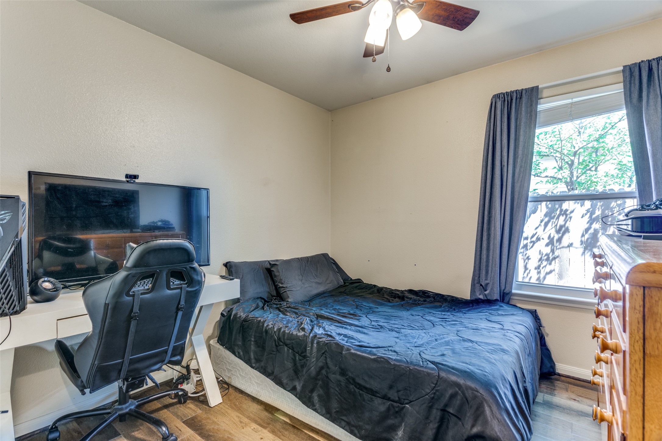 716 Lazy Crest Drive