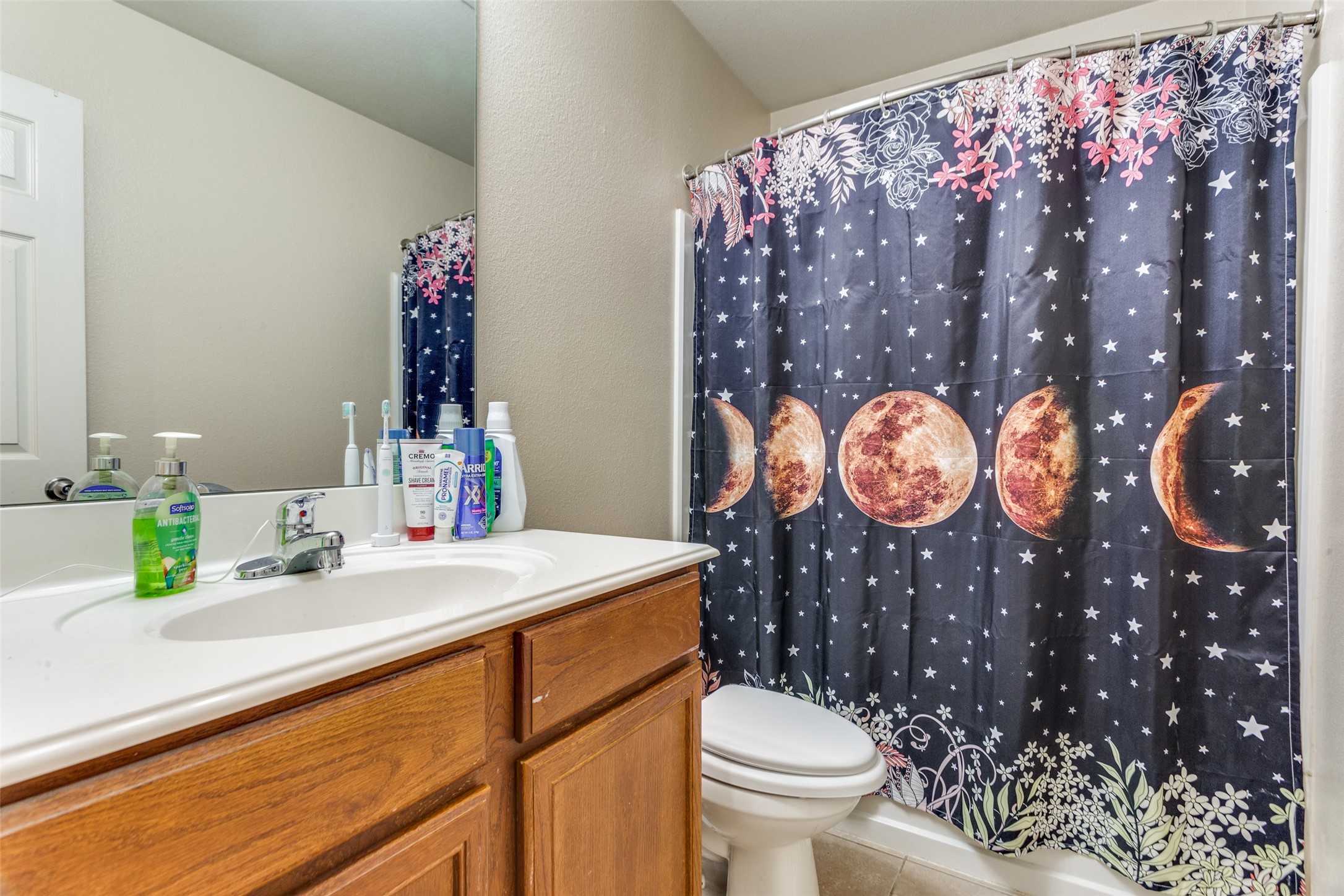 716 Lazy Crest Drive