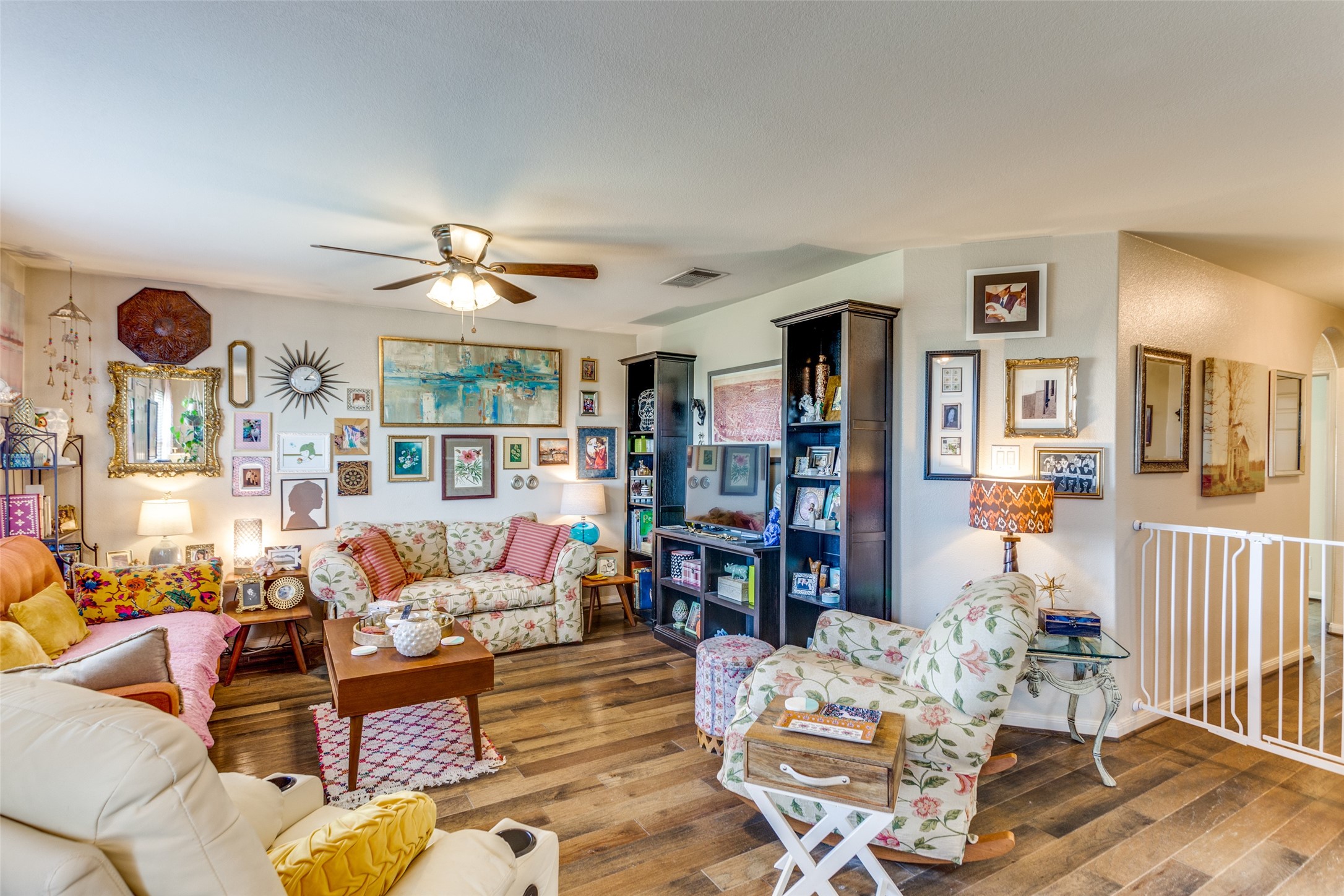 716 Lazy Crest Drive
