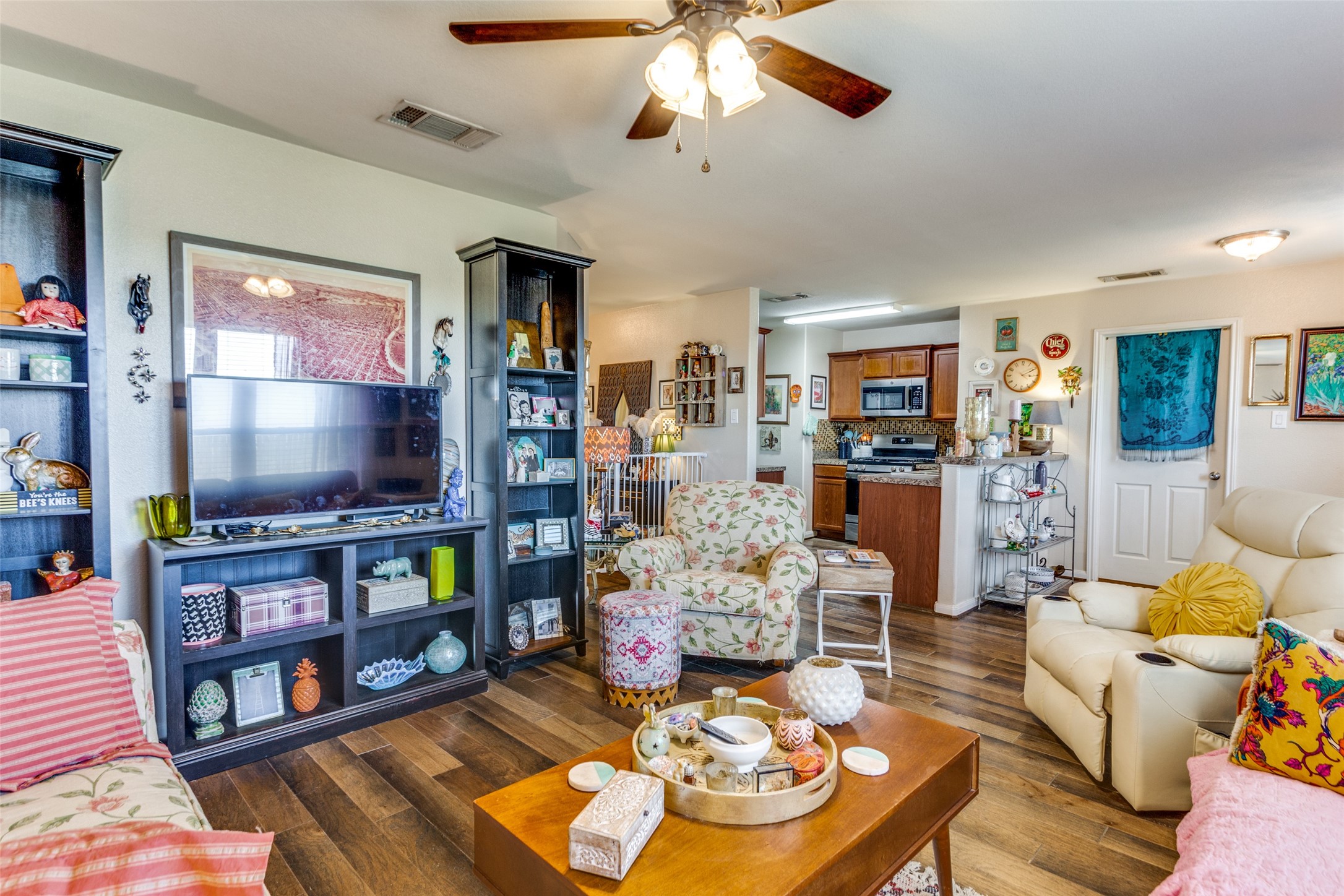 716 Lazy Crest Drive