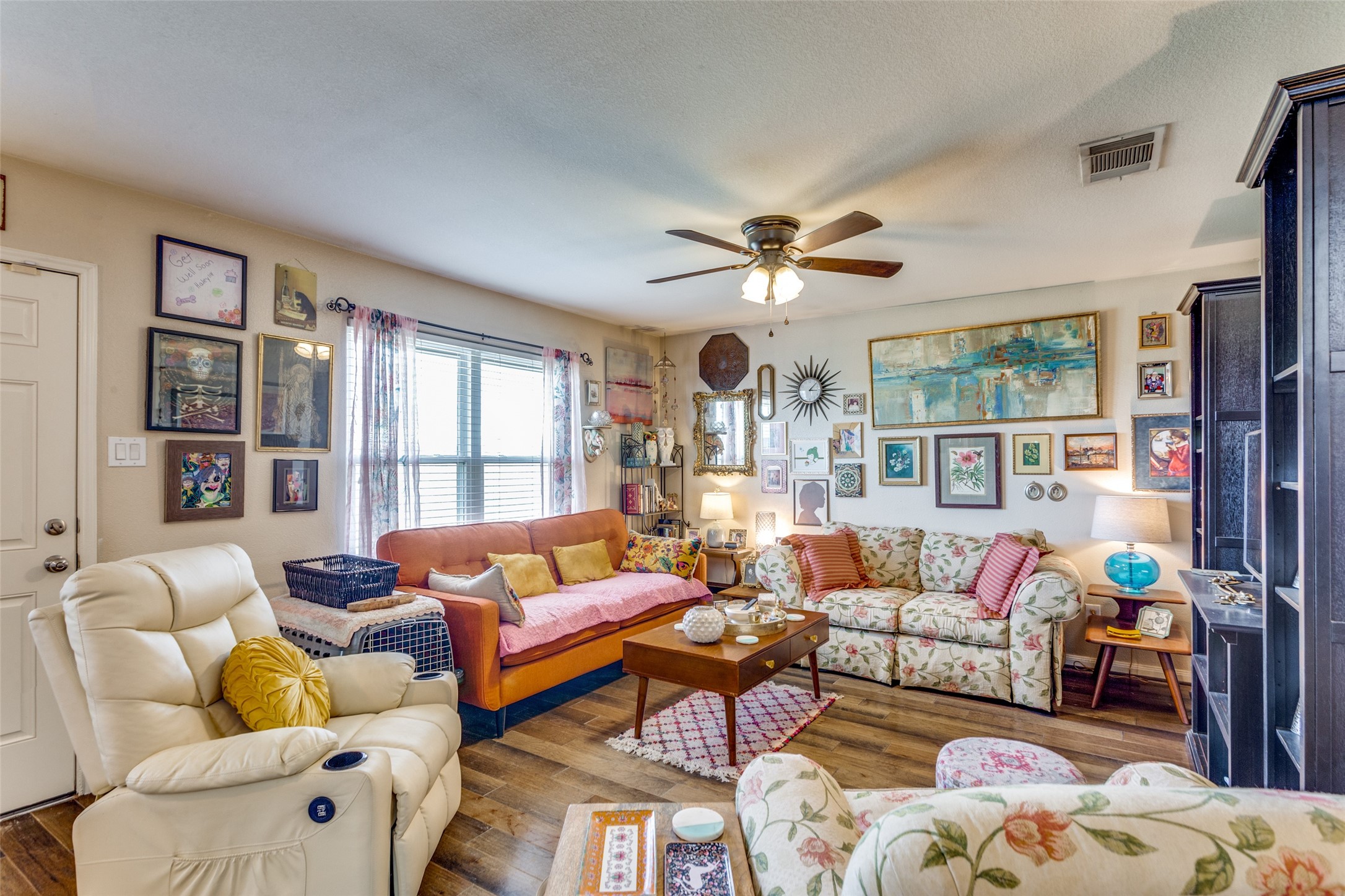 716 Lazy Crest Drive