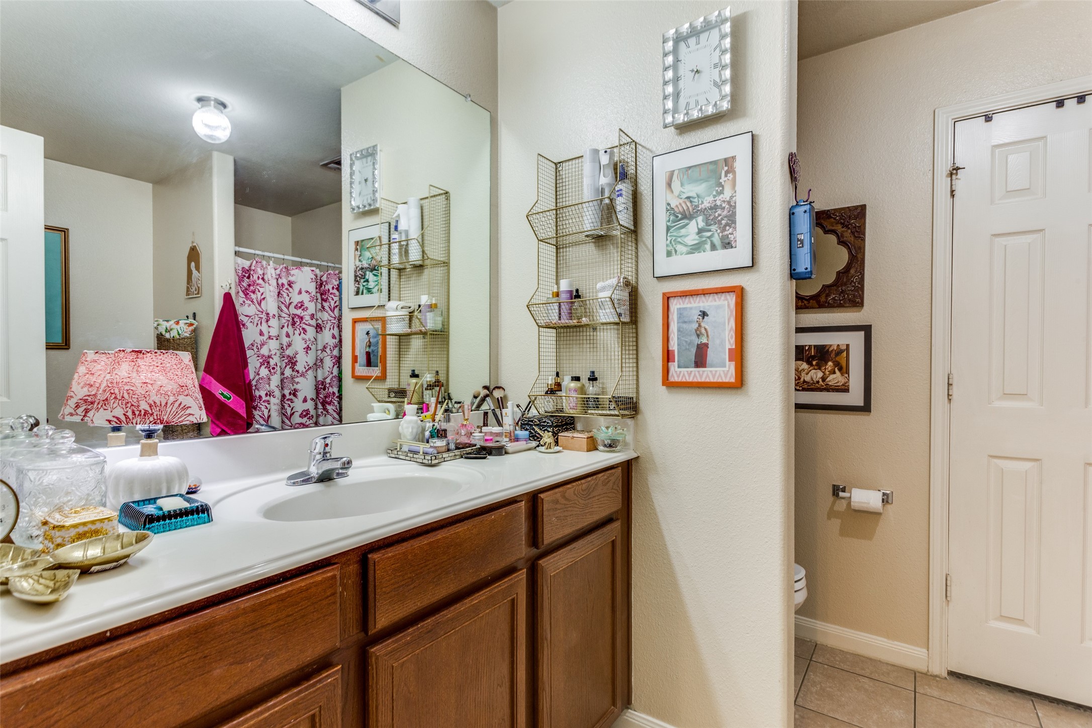 716 Lazy Crest Drive