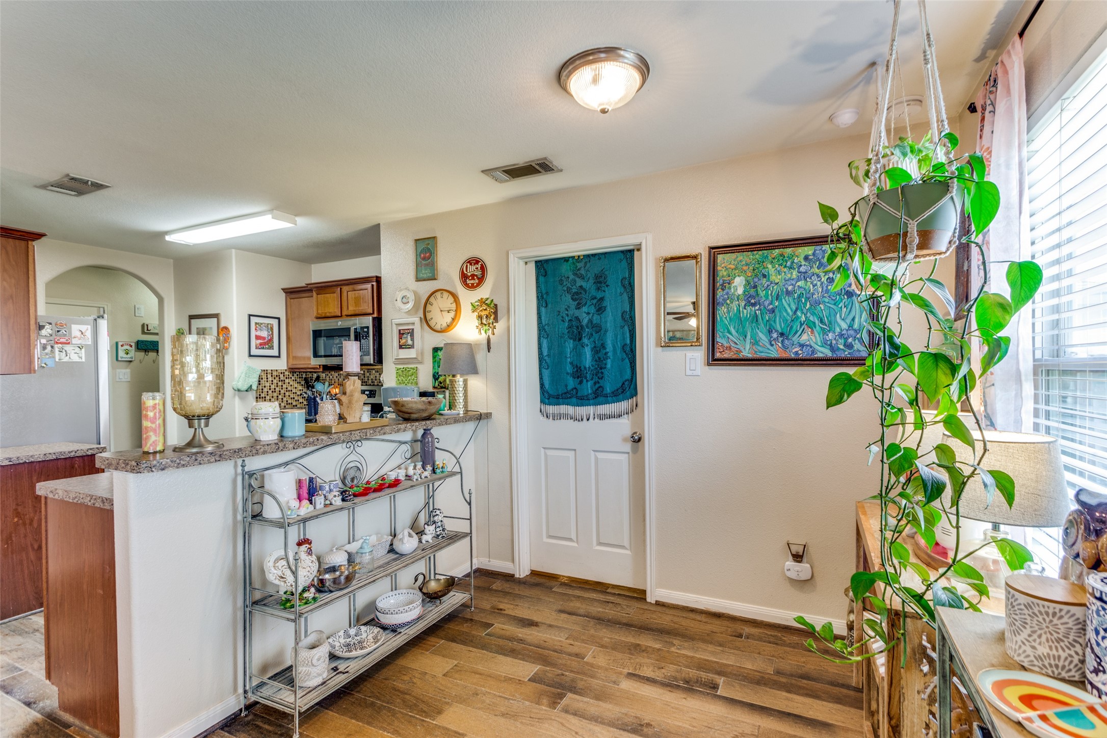 716 Lazy Crest Drive