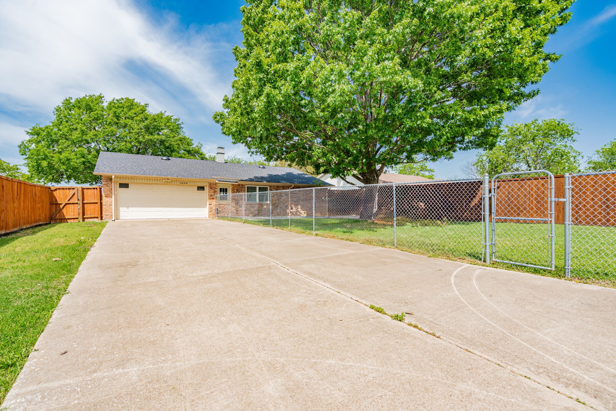1406 Monterrey Drive