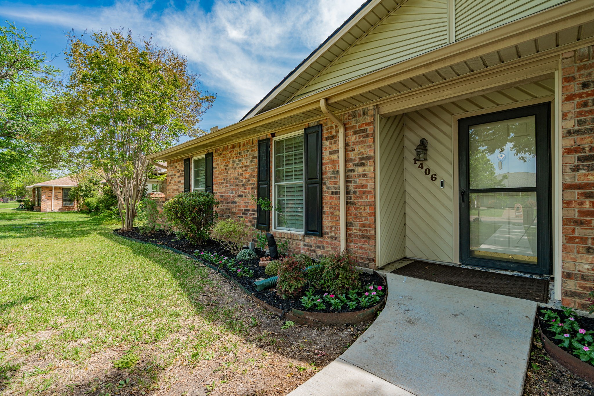 1406 Monterrey Drive