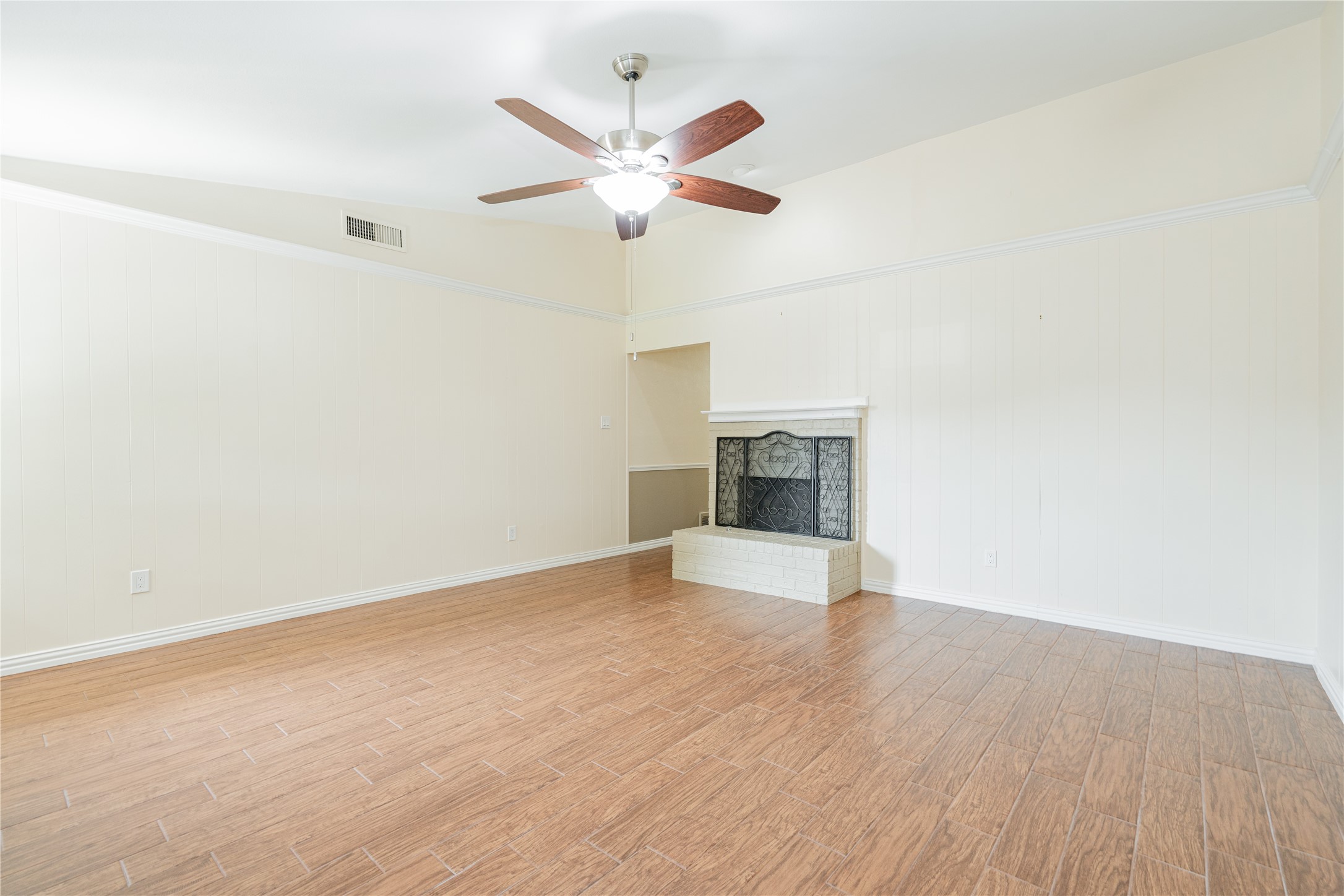 1406 Monterrey Drive