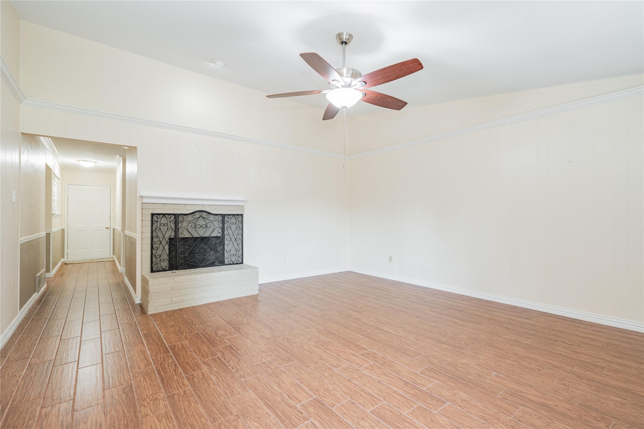 1406 Monterrey Drive