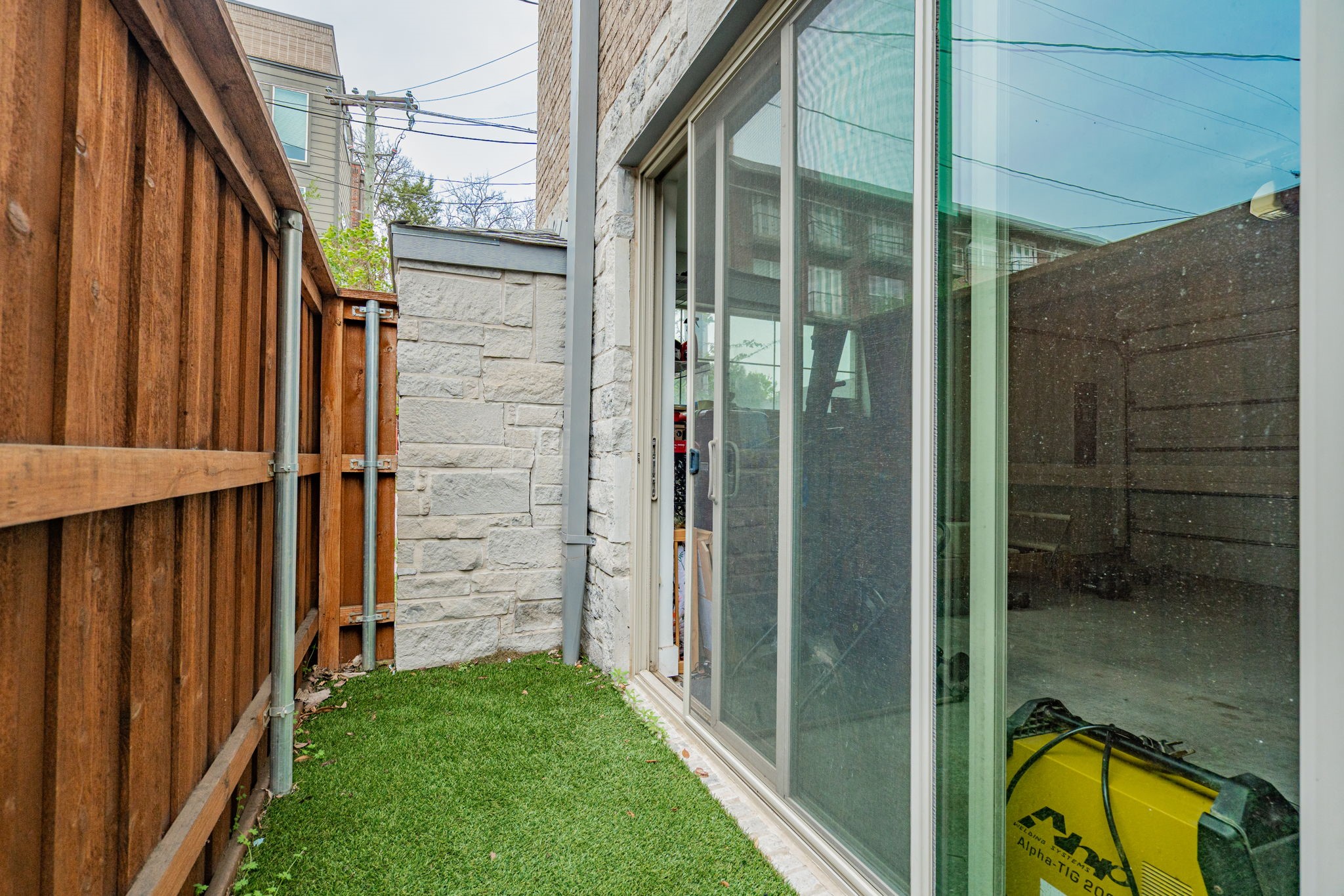 418 Melba Street 101