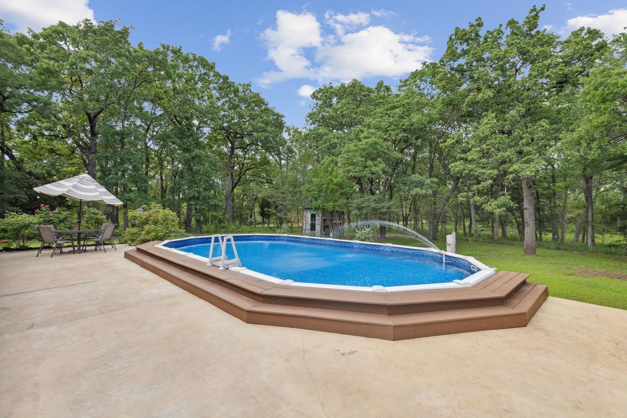16043 County Road 339