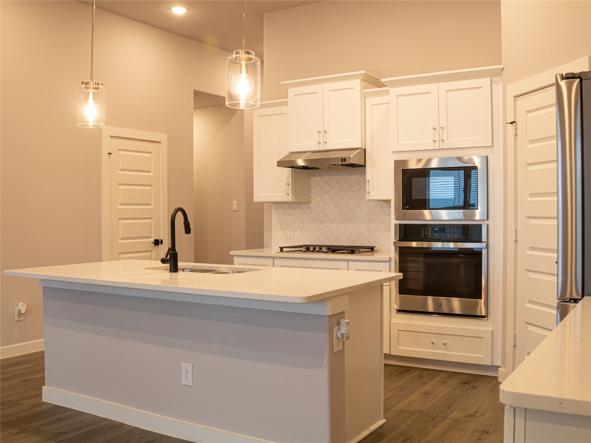 7015 Hopper Court