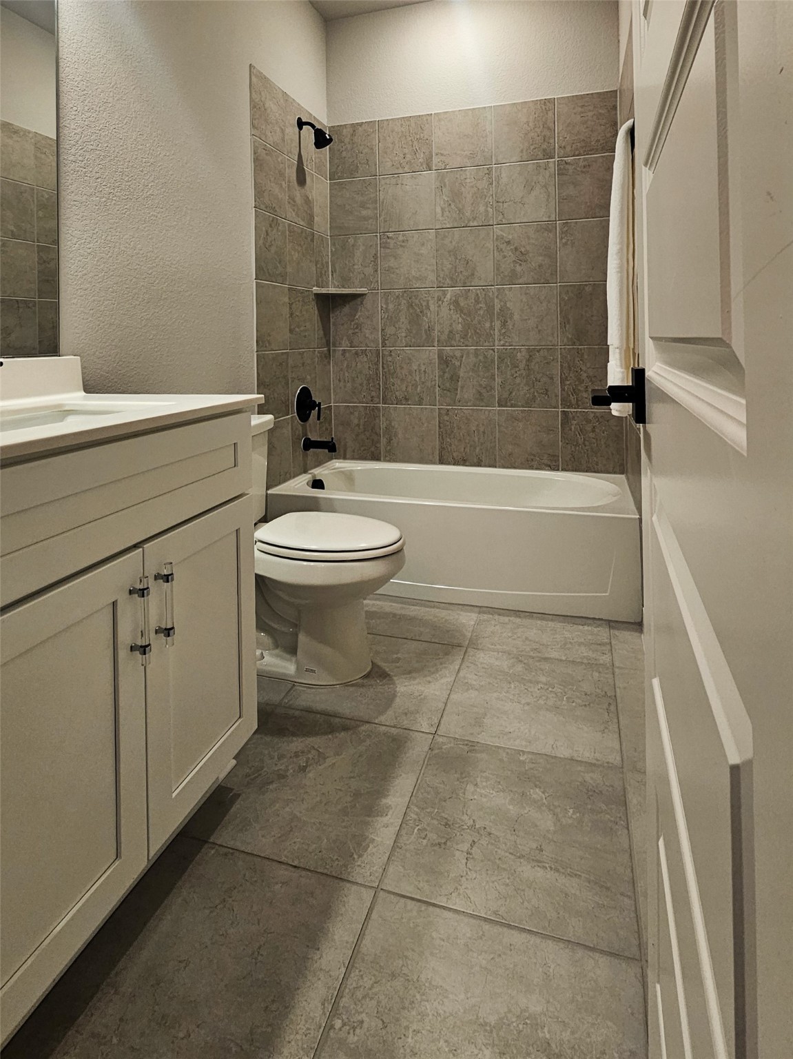 7015 Hopper Court