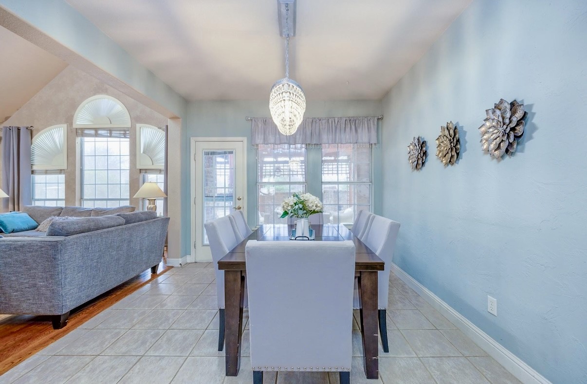 6303 Falcon Crest Court