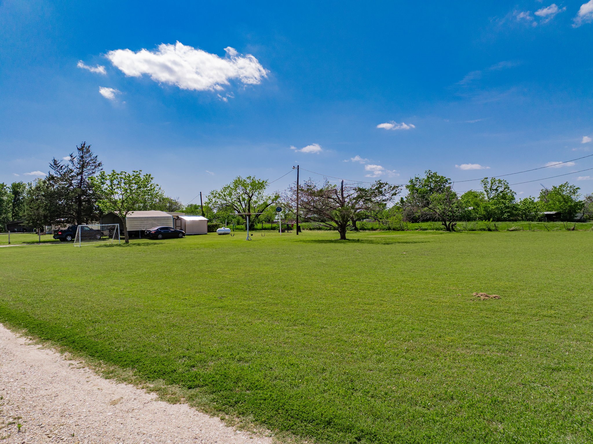 1206 Zagota Crossing Road