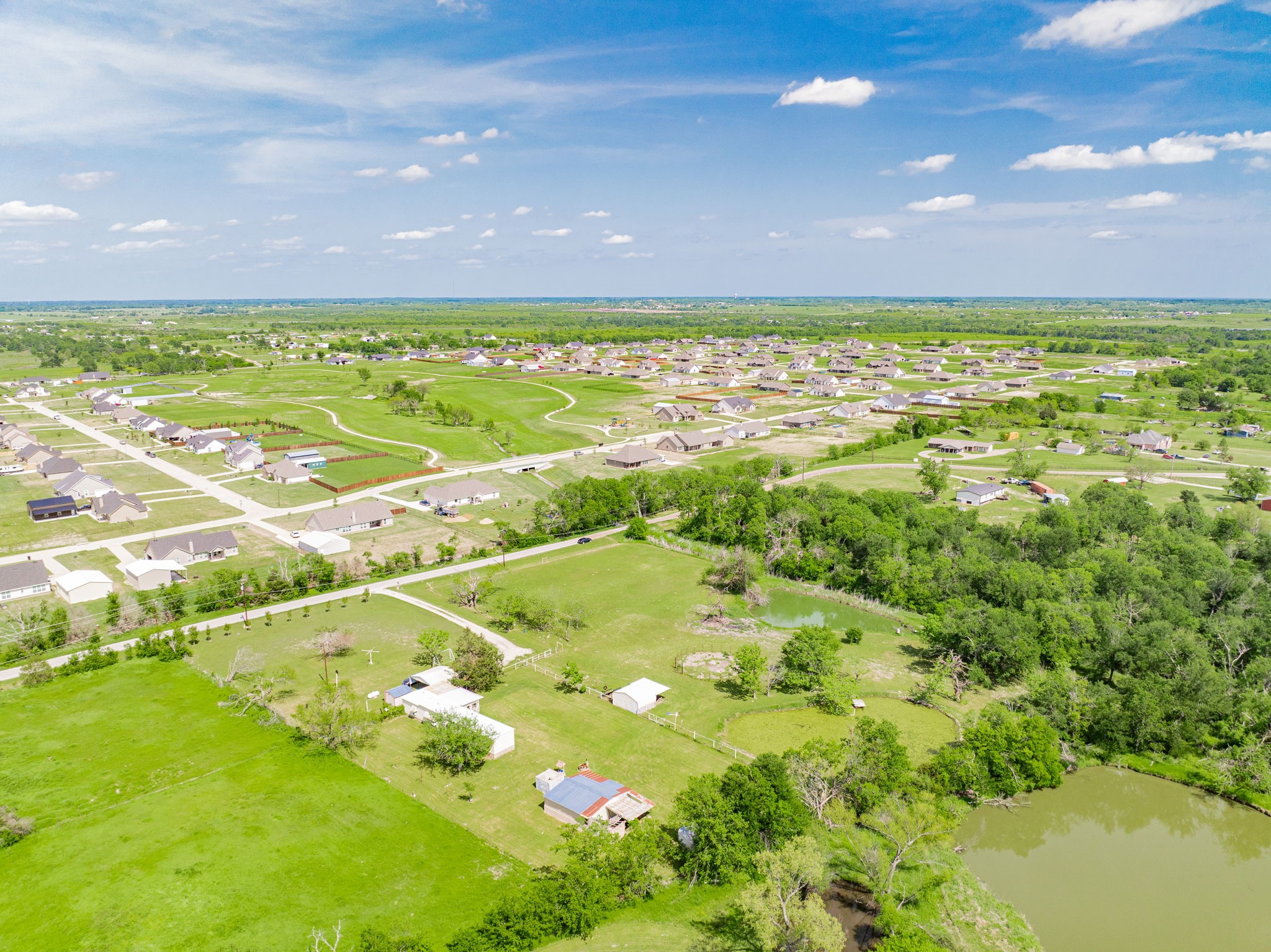 1206 Zagota Crossing Road