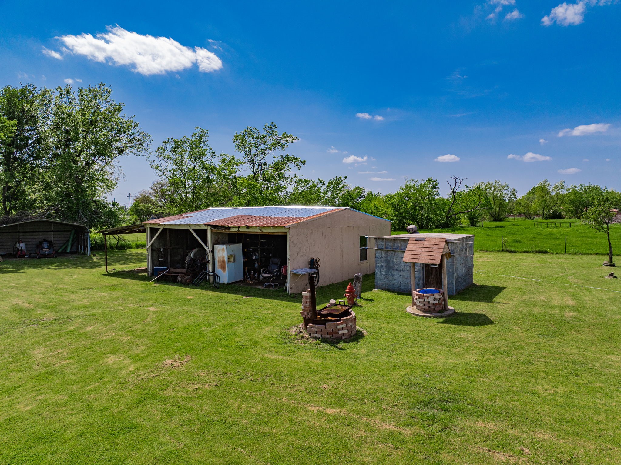 1206 Zagota Crossing Road