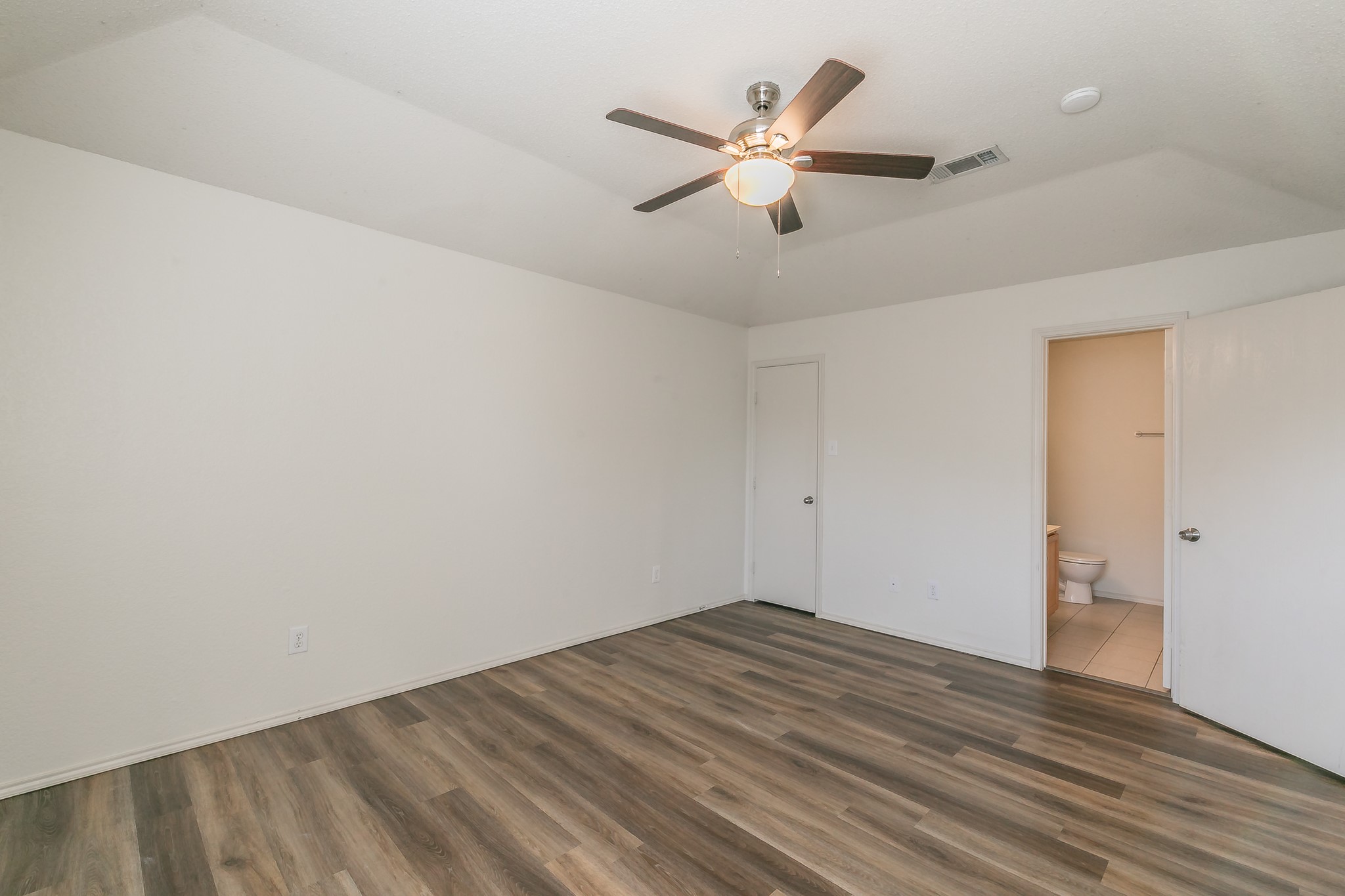 405 Reagan Lane