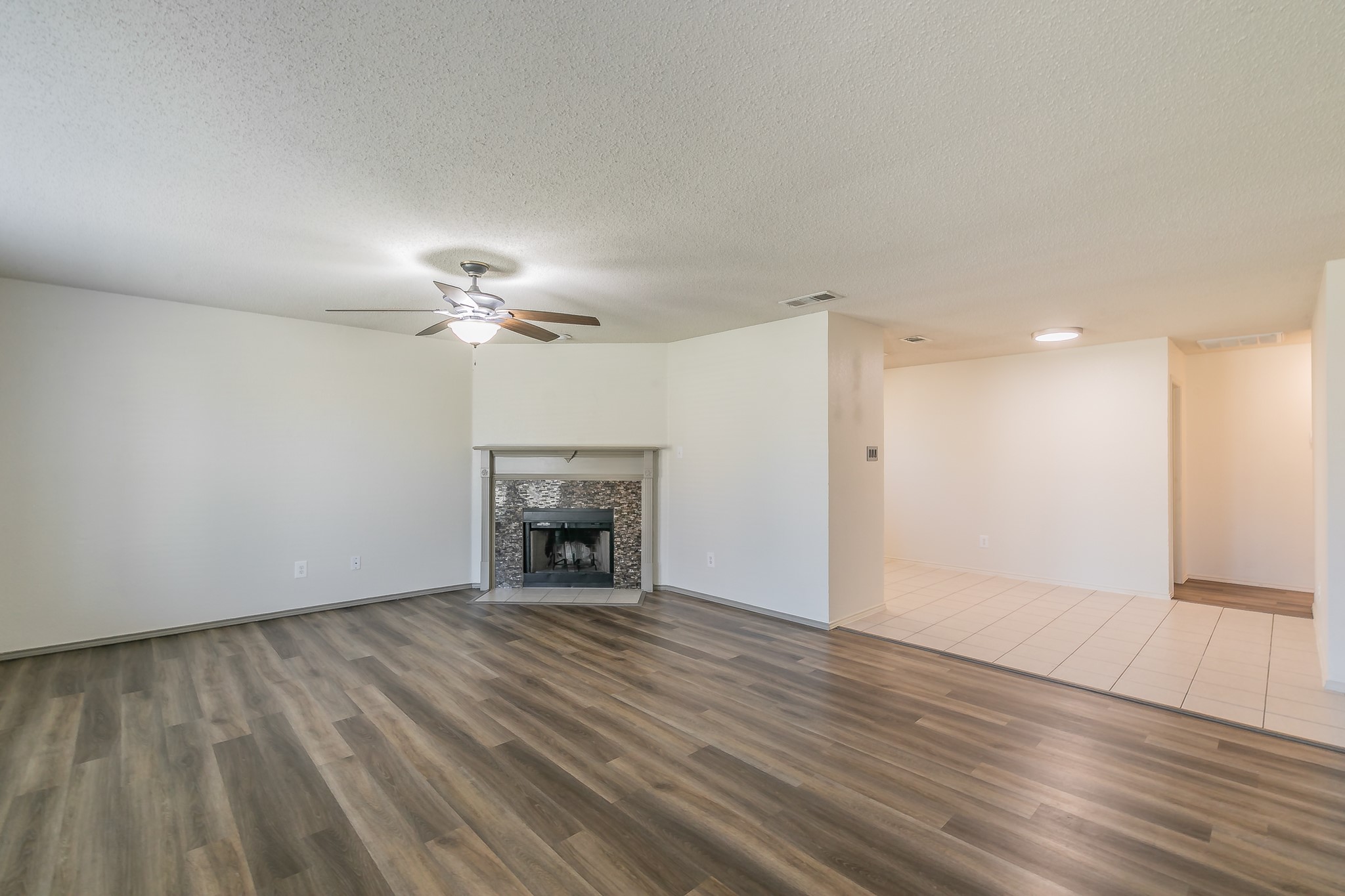 405 Reagan Lane