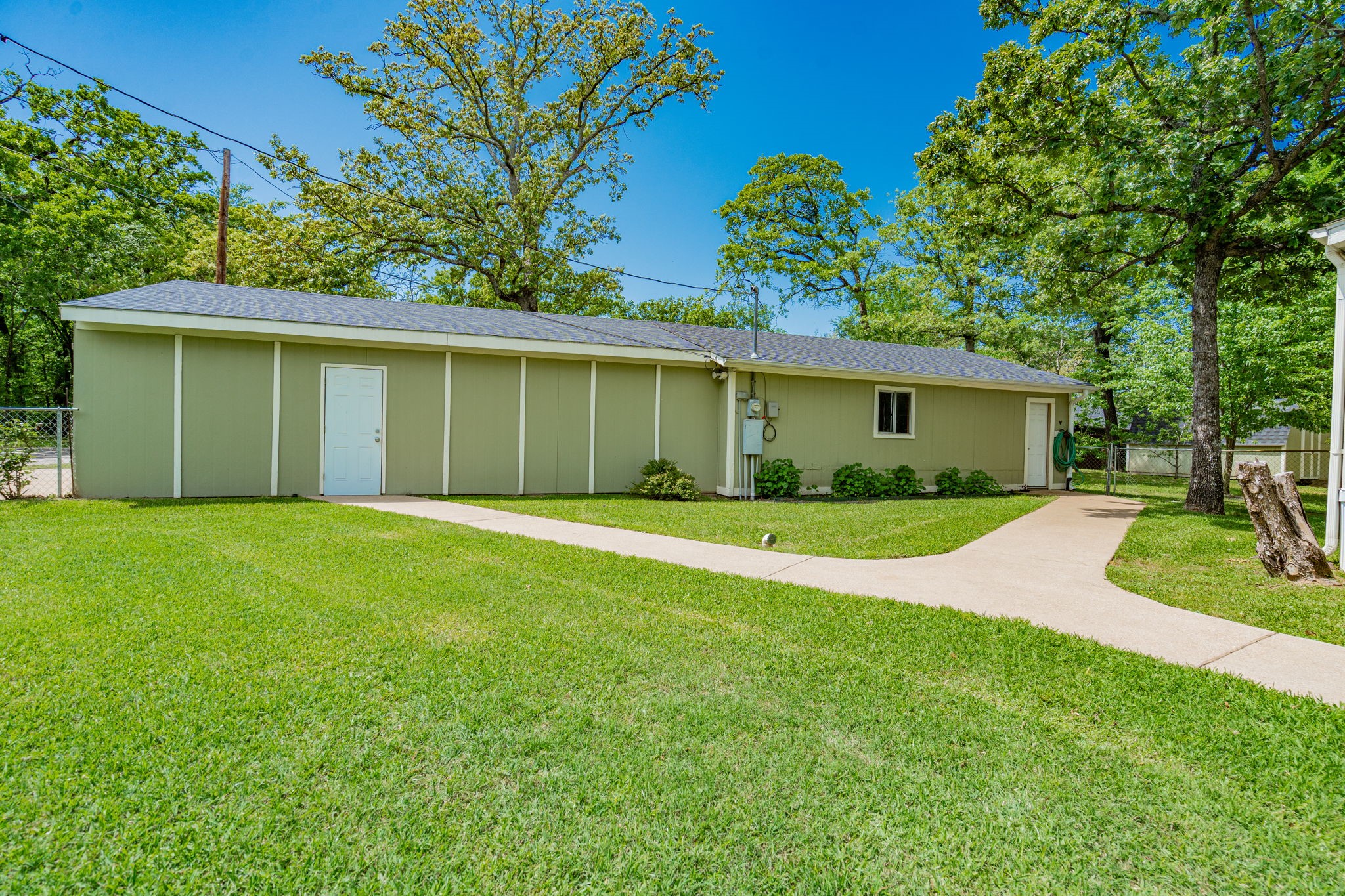 210 Victor Court