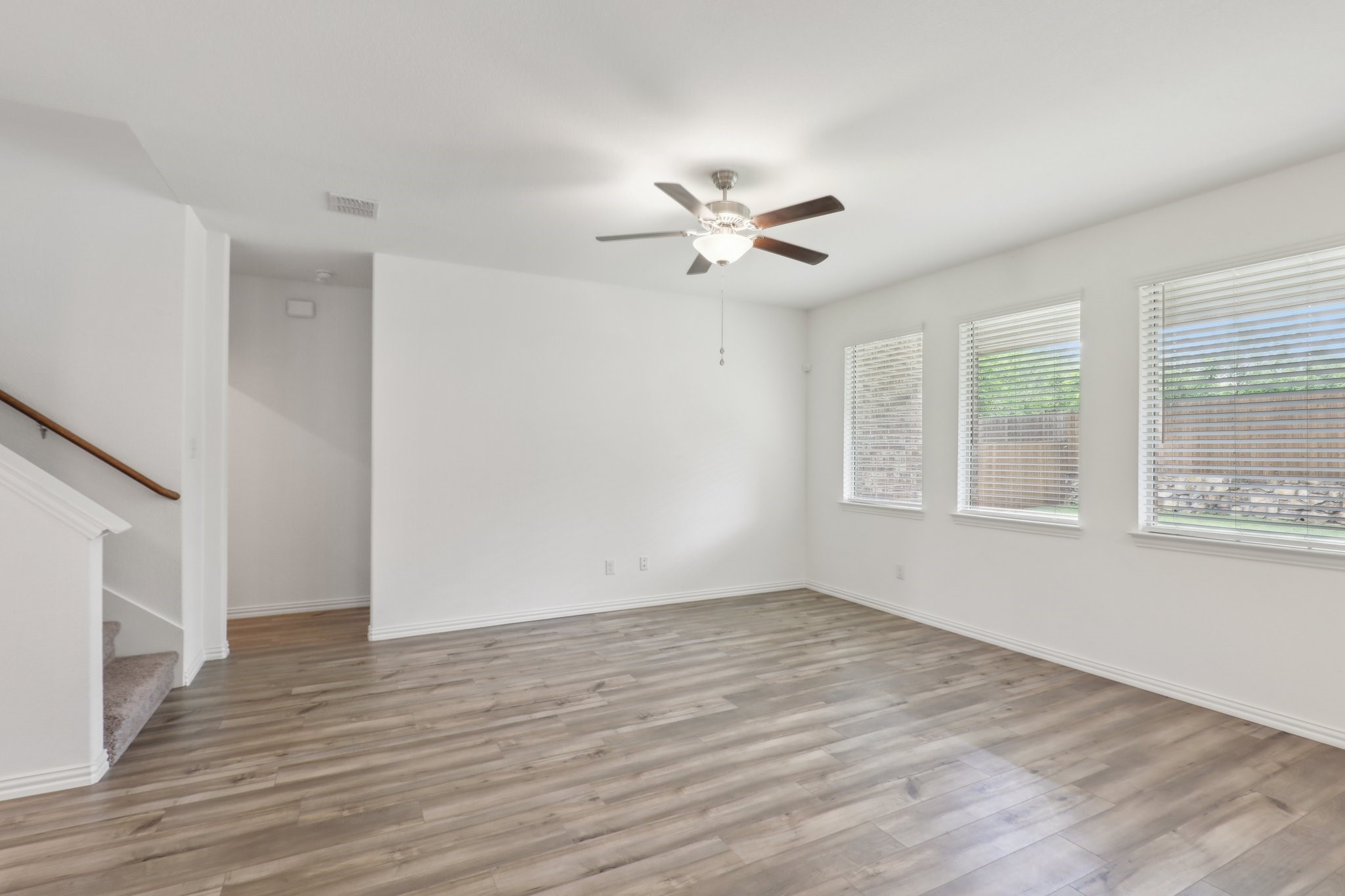 1621 Roadrunner Drive
