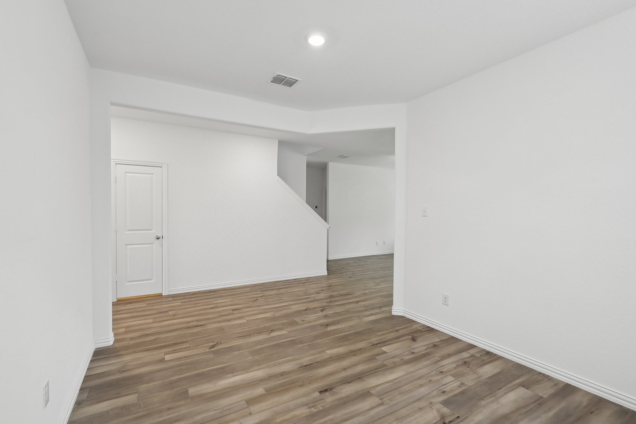 1621 Roadrunner Drive