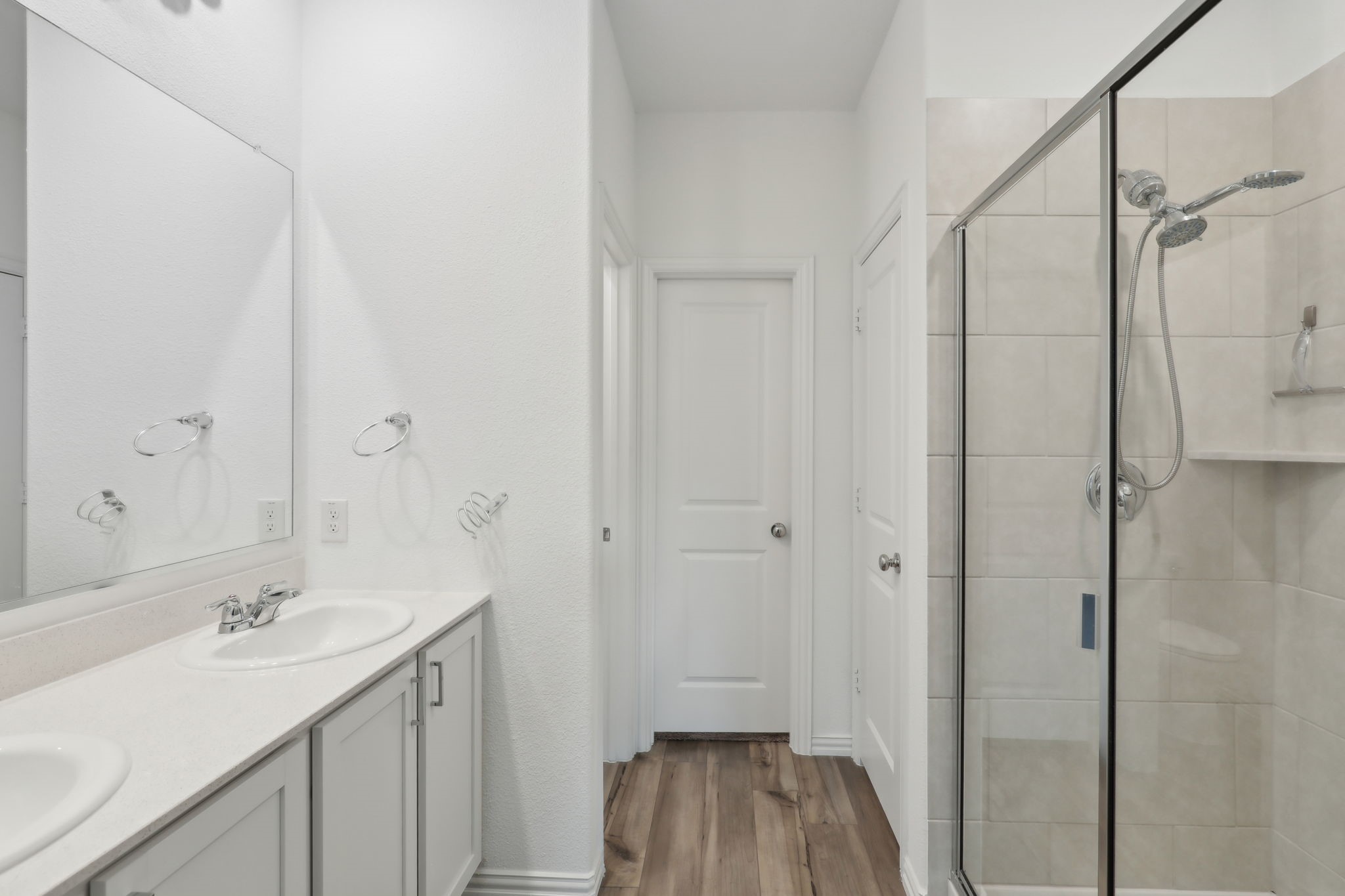 1621 Roadrunner Drive