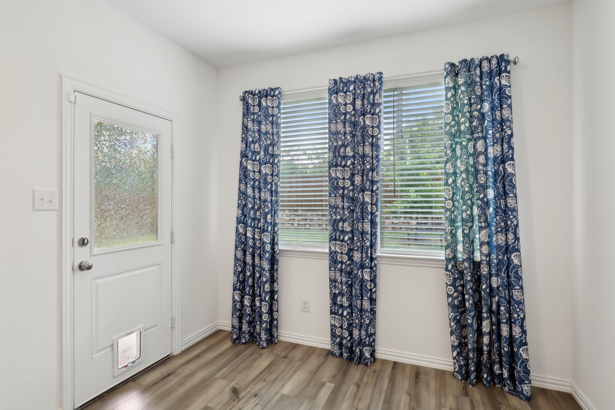 1621 Roadrunner Drive