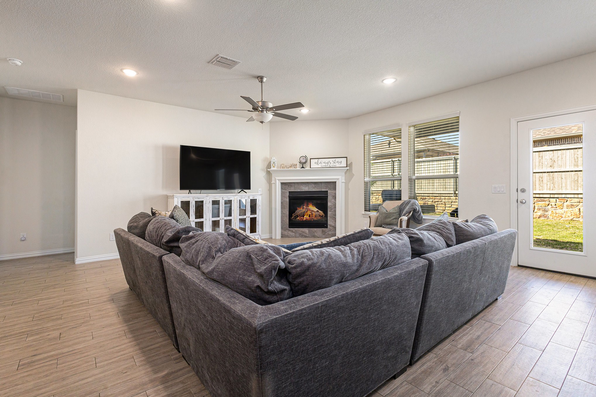 2622 Cowbird Way